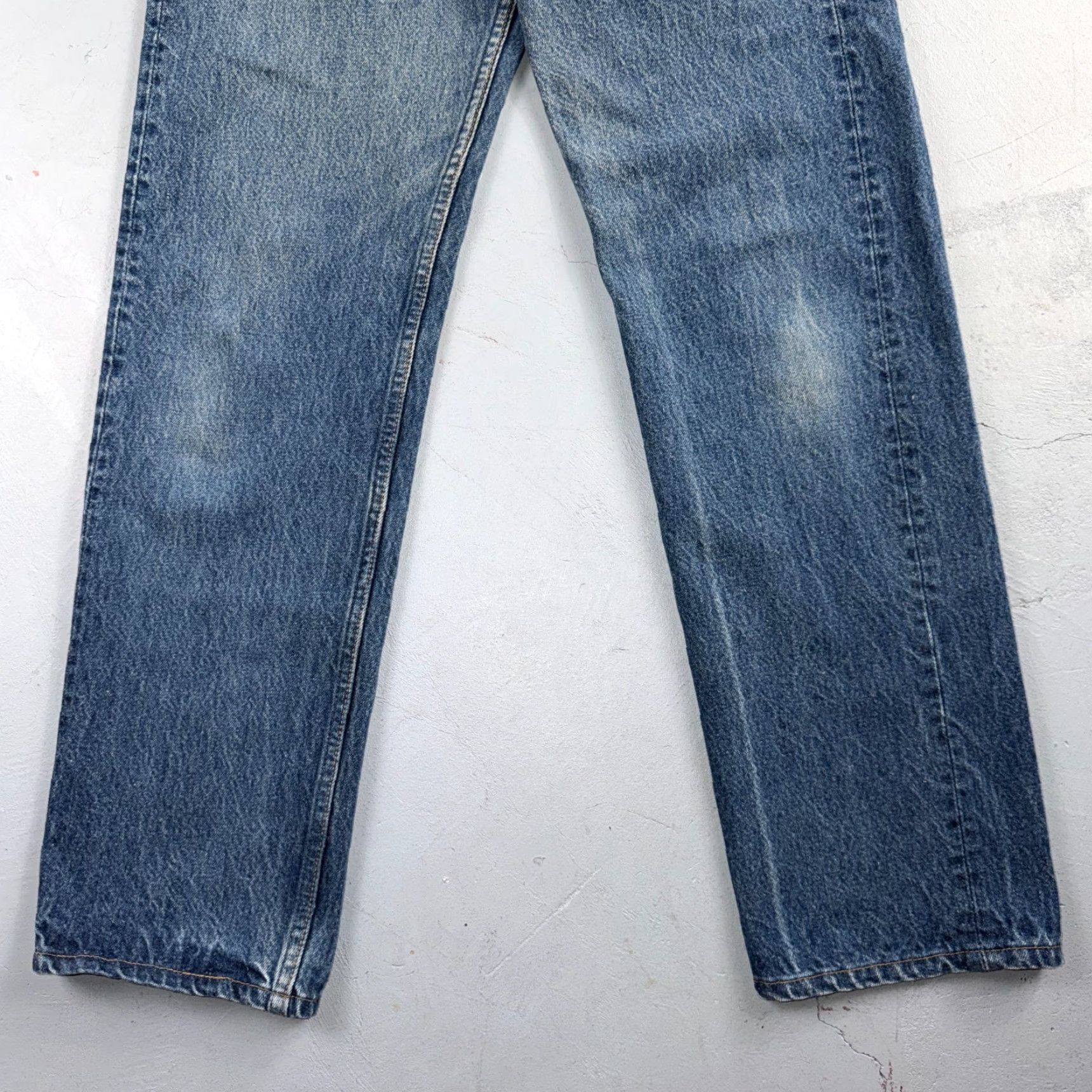 Levi's Levi's 501 Vintage 80s USA Jeans Levis Straight 501 Blue Light Wash 33x33 501 Series 90s USA Denim Cotton Classic Button Size US 33 - 3 Thumbnail