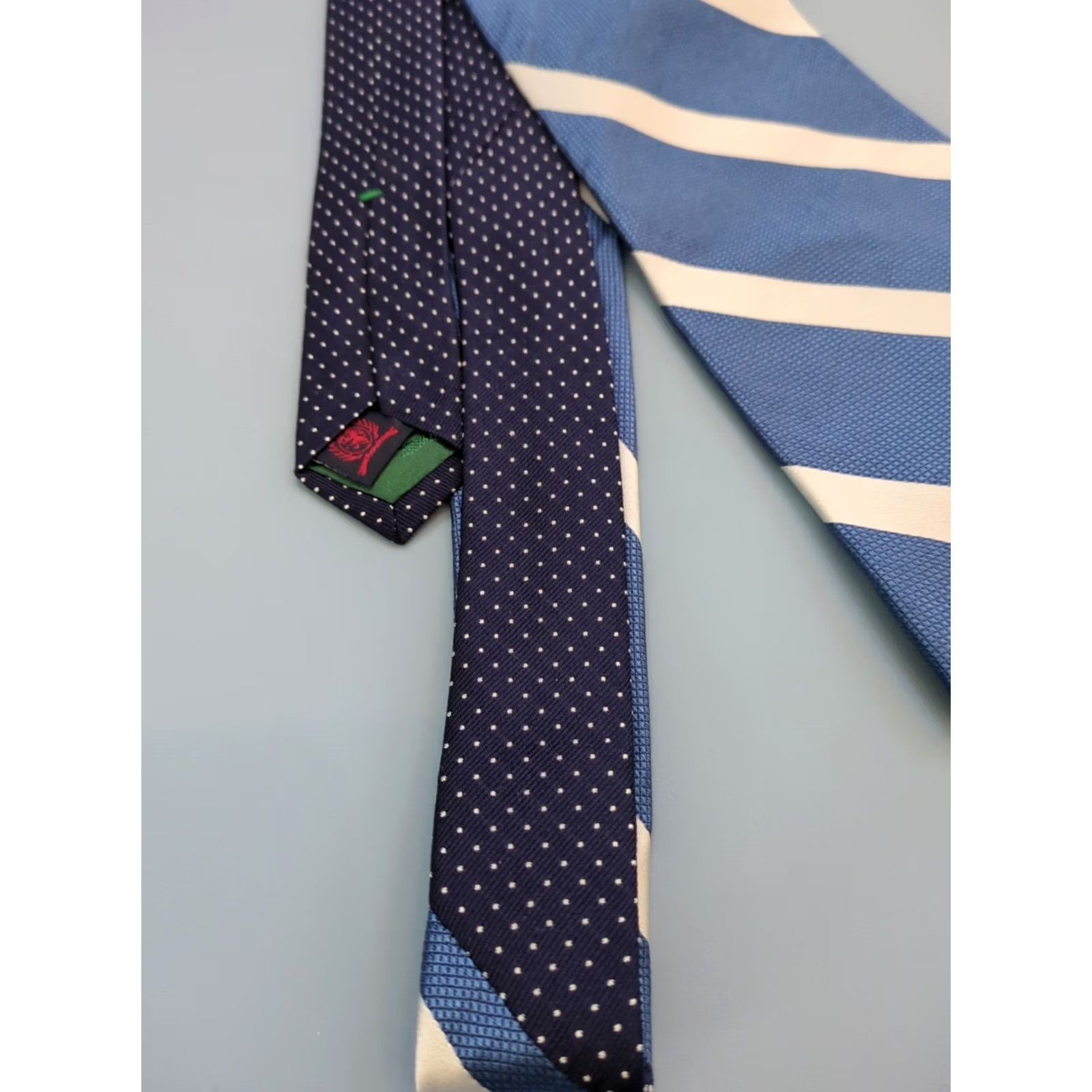 Tommy Hilfiger Tommy Hilfiger Mens Tie Neck Tie Blue White Stripe Regimental Silk Made In USA Size ONE SIZE - 3 Thumbnail