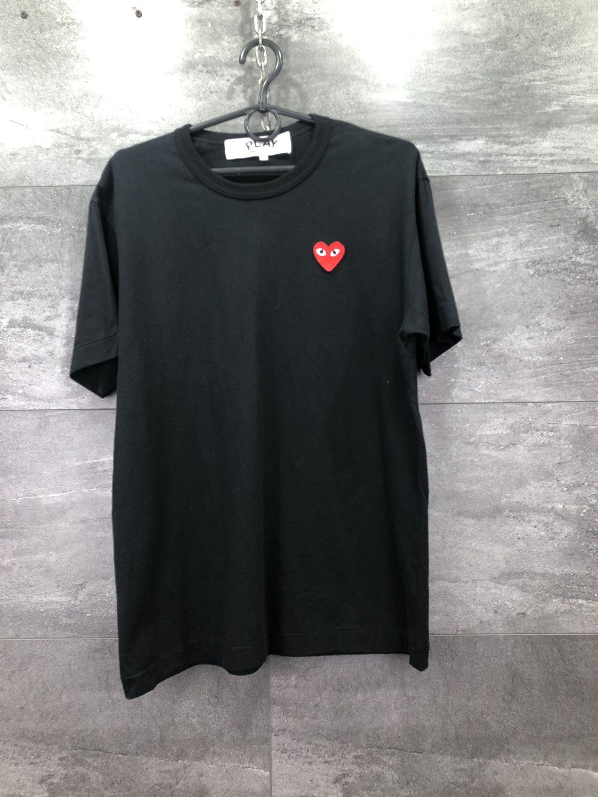 Comme des Garcons Comme Des Garçons Play logo patch Mens T-shirt Size US L / EU 52-54 / 3 - 1 Thumbnail