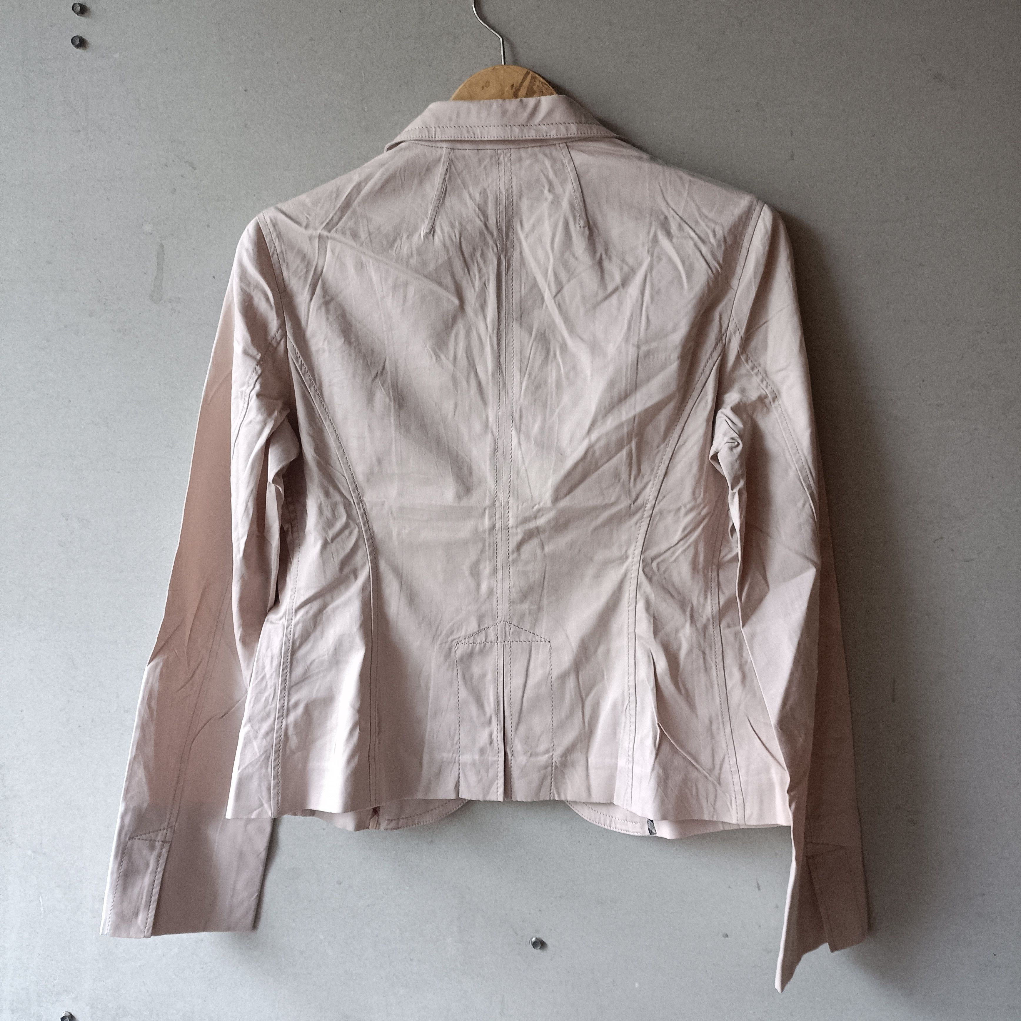 Burberry Burberry crop top outer wear Size M / US 6-8 / IT 42-44 - 5 Thumbnail