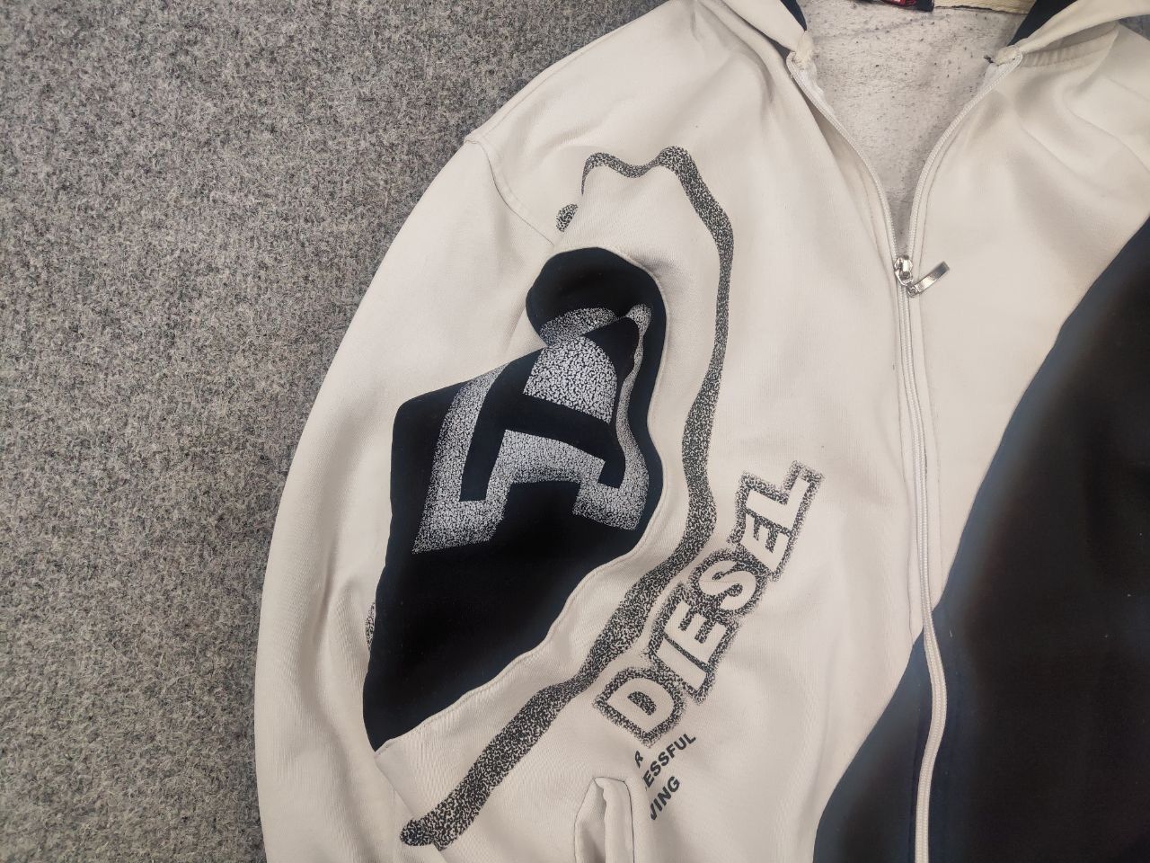 Diesel Diesel Vintage Y2K Tattoo Distressed Zip Hoodie Opium LGB Size US XL / EU 56 / 4 - 6 Thumbnail