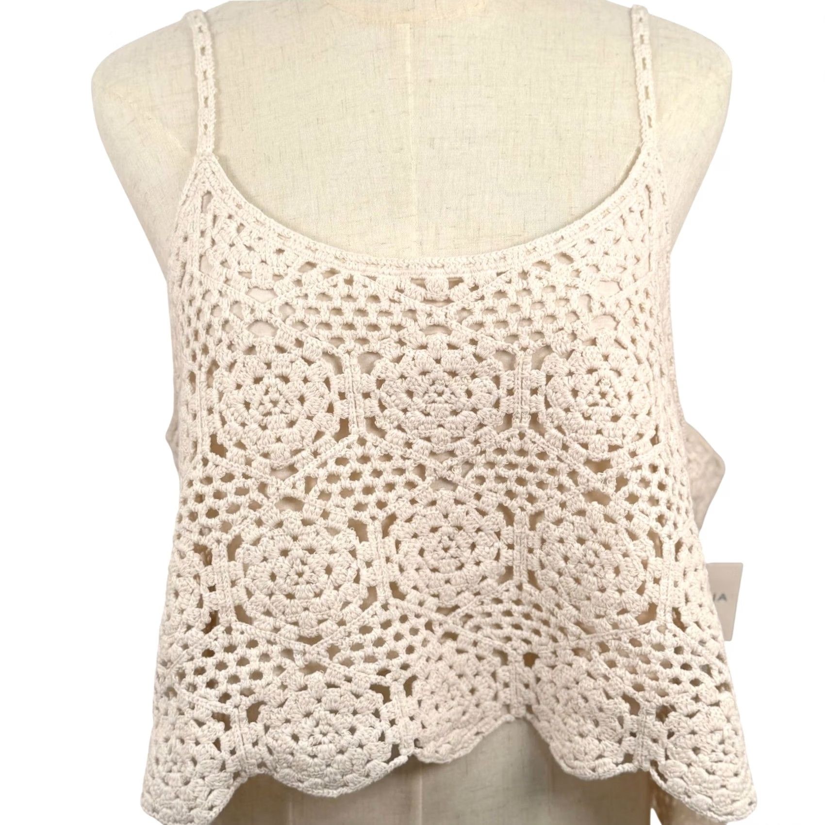 Vintage VINTAGE 70s Style Womens 2X Natural Crochet Cami Top Boho Scalloped Hem Festival Hippie Size XXL / US 16-18 / IT 52-54 - 2 Thumbnail