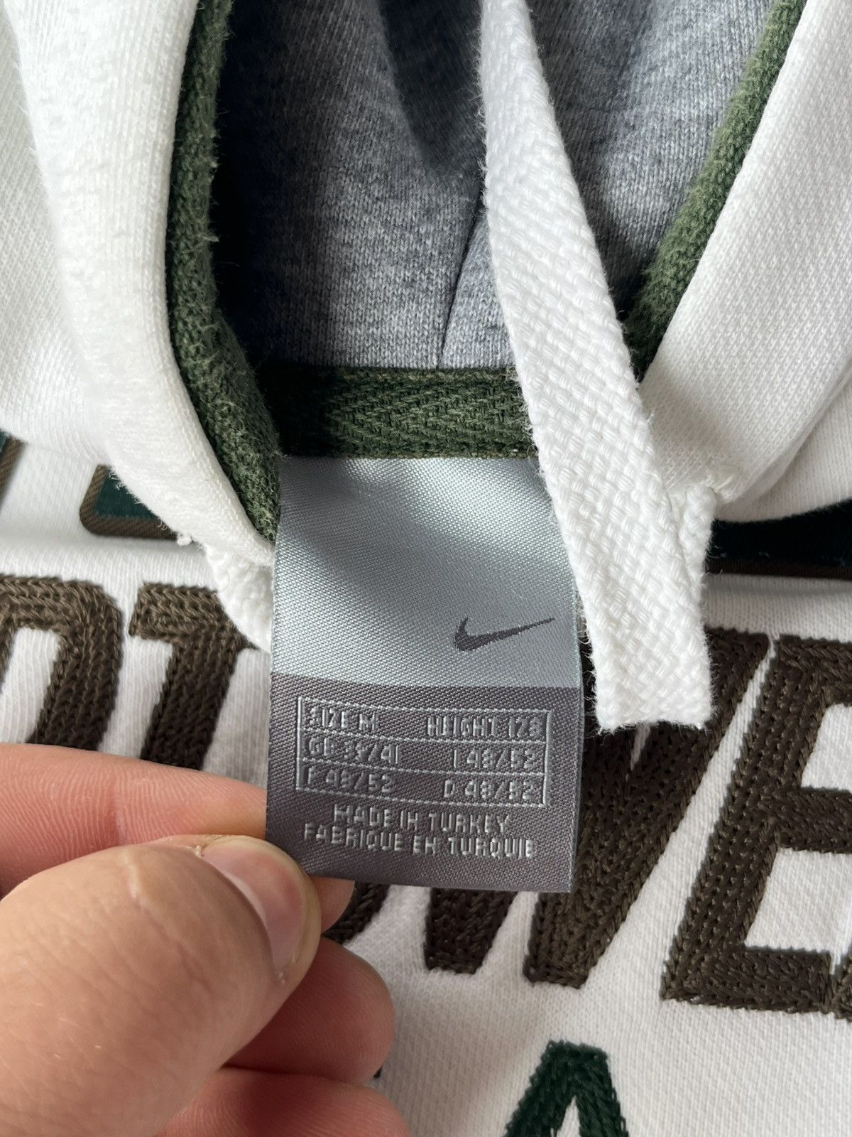 Nike Vintage Hoodie Nike Streetwear Size US M / EU 48-50 / 2 - 11 Thumbnail