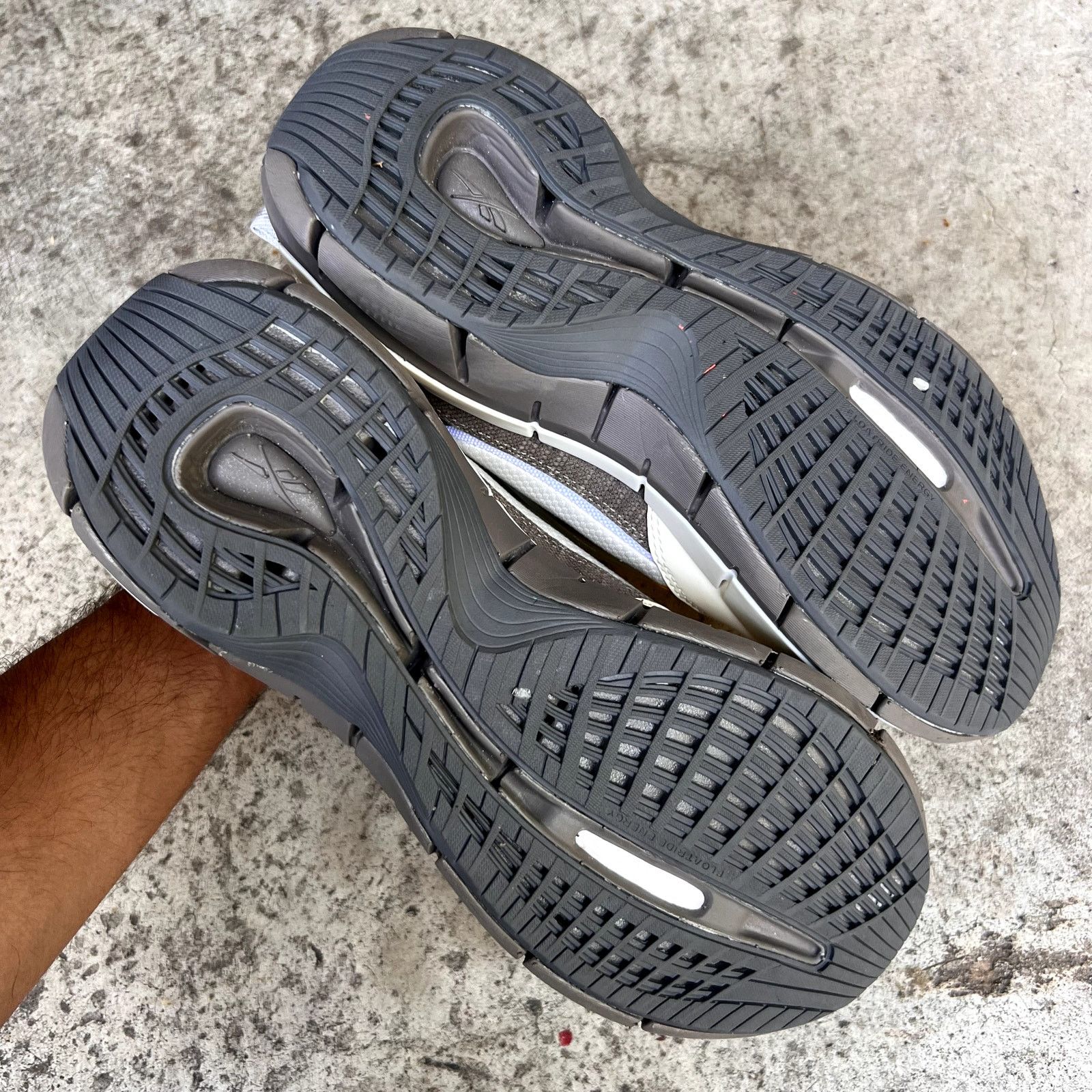 Cottweiler Reebok x Cottweiler X Zig 3D Storm Hydro "Alabaster" Size US 9 / EU 42 - 9 Thumbnail