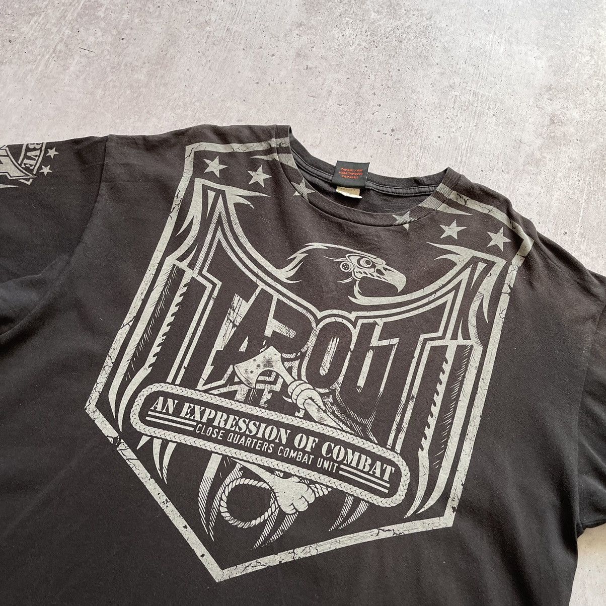 Affliction Vintage Tapout An expression of combat y2k tee big logo Size US XL / EU 56 / 4 - 2 Thumbnail