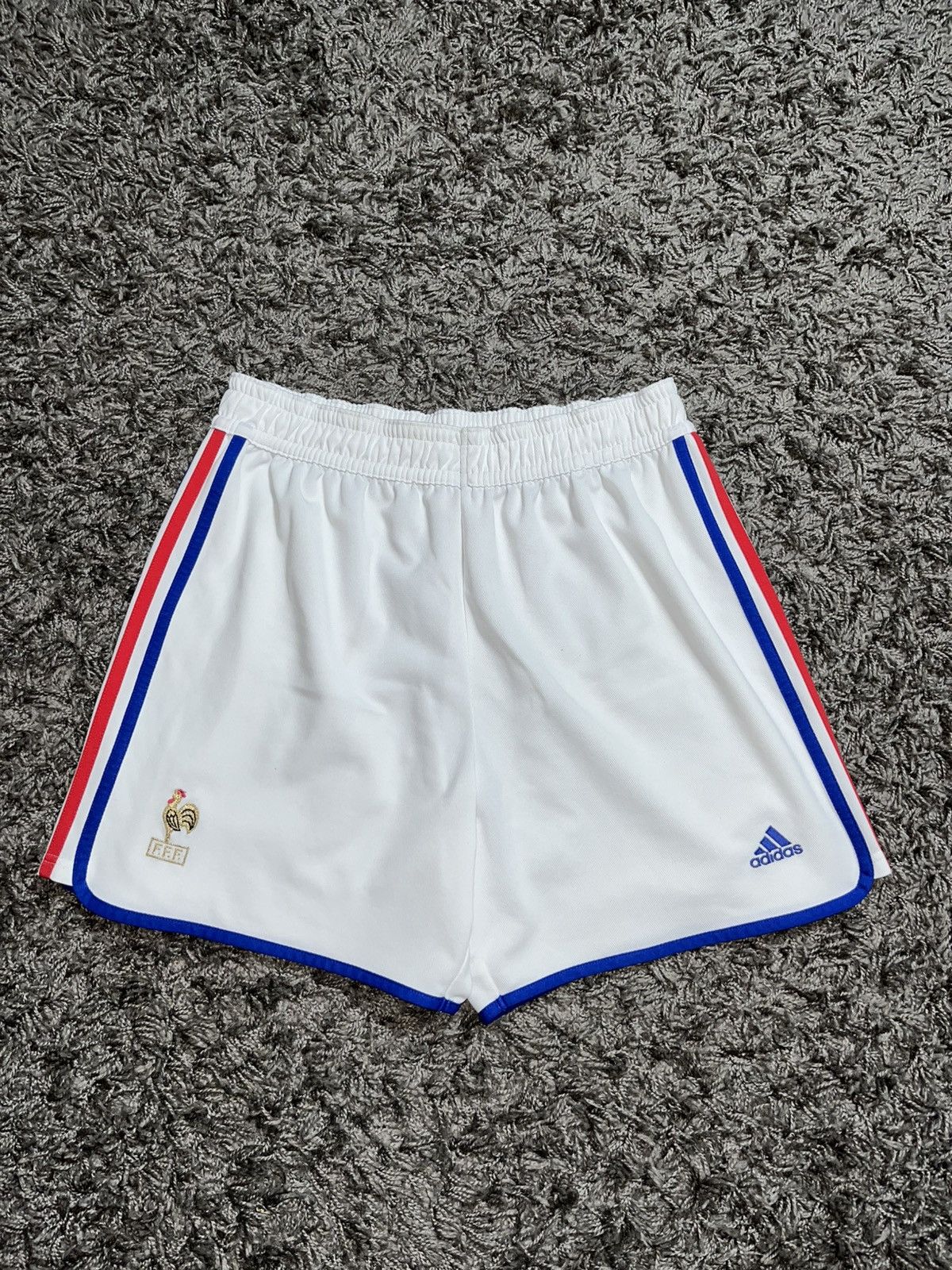 Adidas ADIDAS FRANCE 2000/02 TRIKOT SOCCER FOOTBALL SHORTS Size US 34 / EU 50 - 1 Thumbnail