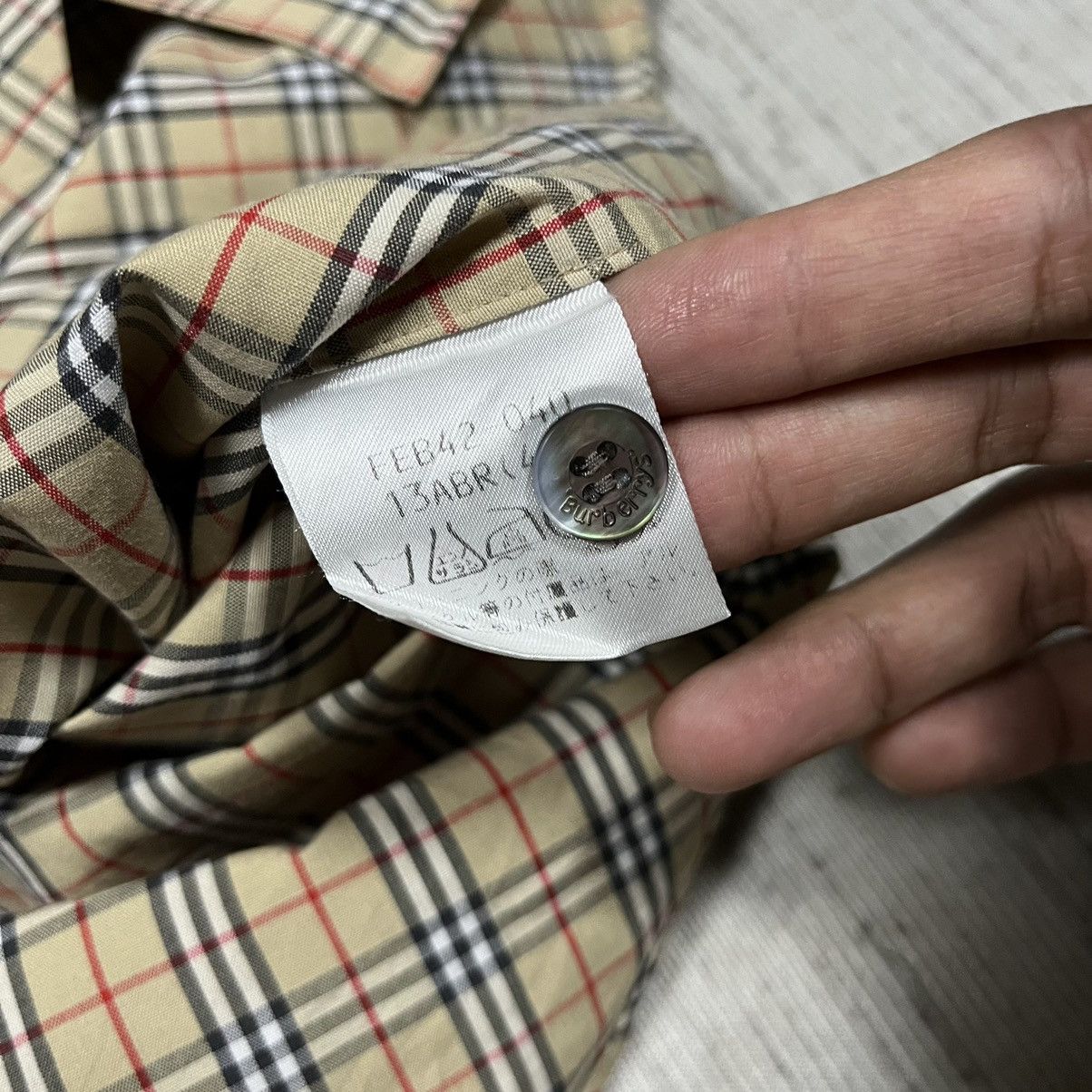 Burberry × Vintage Vintage Burberrys Nova Check button up shirt Size M / US 6-8 / IT 42-44 - 13 Thumbnail