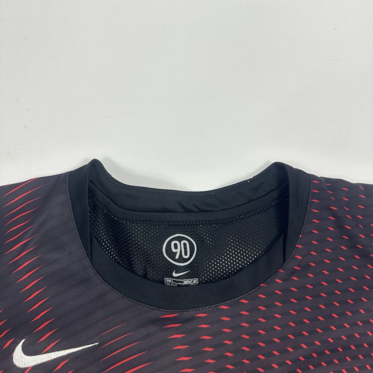 Nike Vintage NIKE Total 90 T-shirt Y2K Retro Rare Size US L / EU 52-54 / 3 - 5 Thumbnail