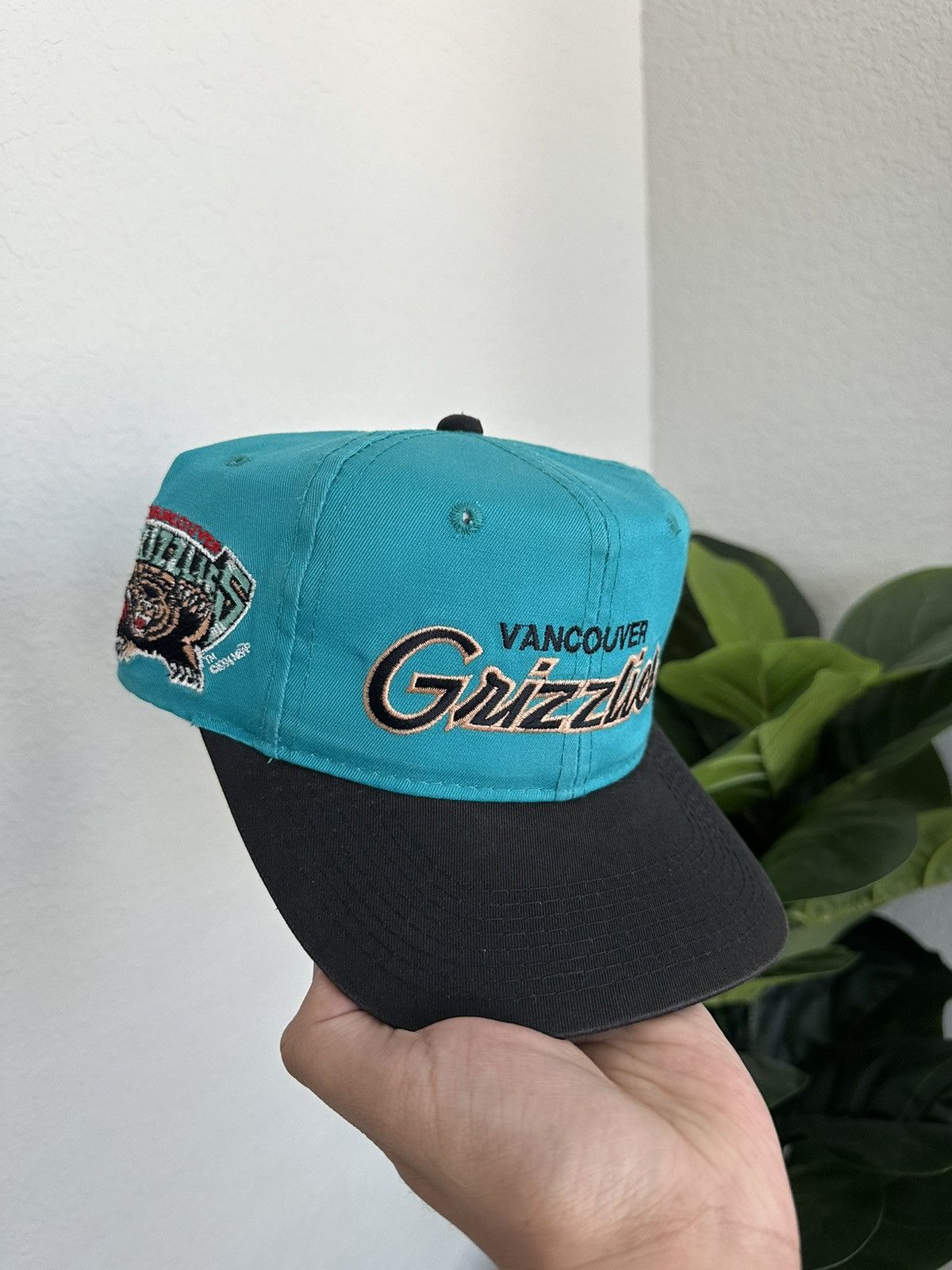 Sports Specialties × Vintage Vintage 90s Vancouver Grizzlies Script Sports Specialties Size ONE SIZE - 2 Thumbnail