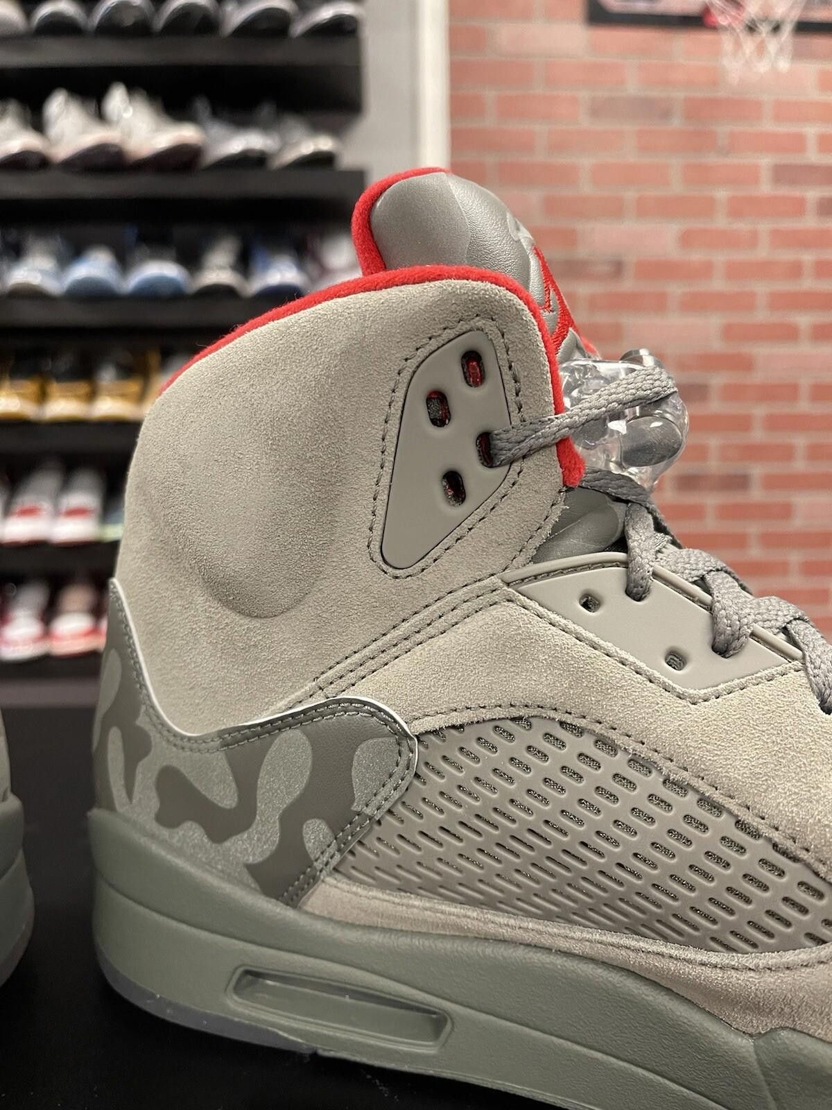 Jordan Brand Size 13 - Nike Air Jordan 5 P51 Camo Dark Stucco/University Size US 13 / EU 46 - 7 Thumbnail