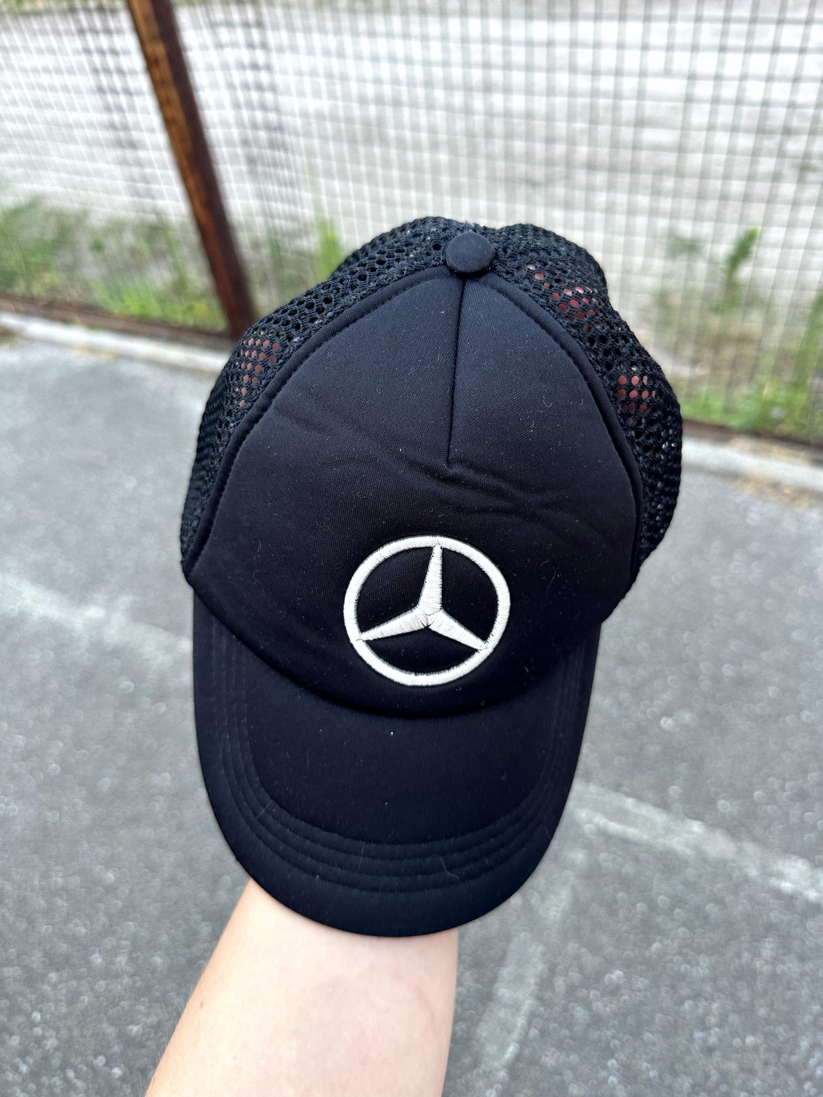 Formula 1 × Mercedes-Benz Mercedes-Benz Trucker Hat One Size Streetwear Racing Y2K Size ONE SIZE - 3 Thumbnail