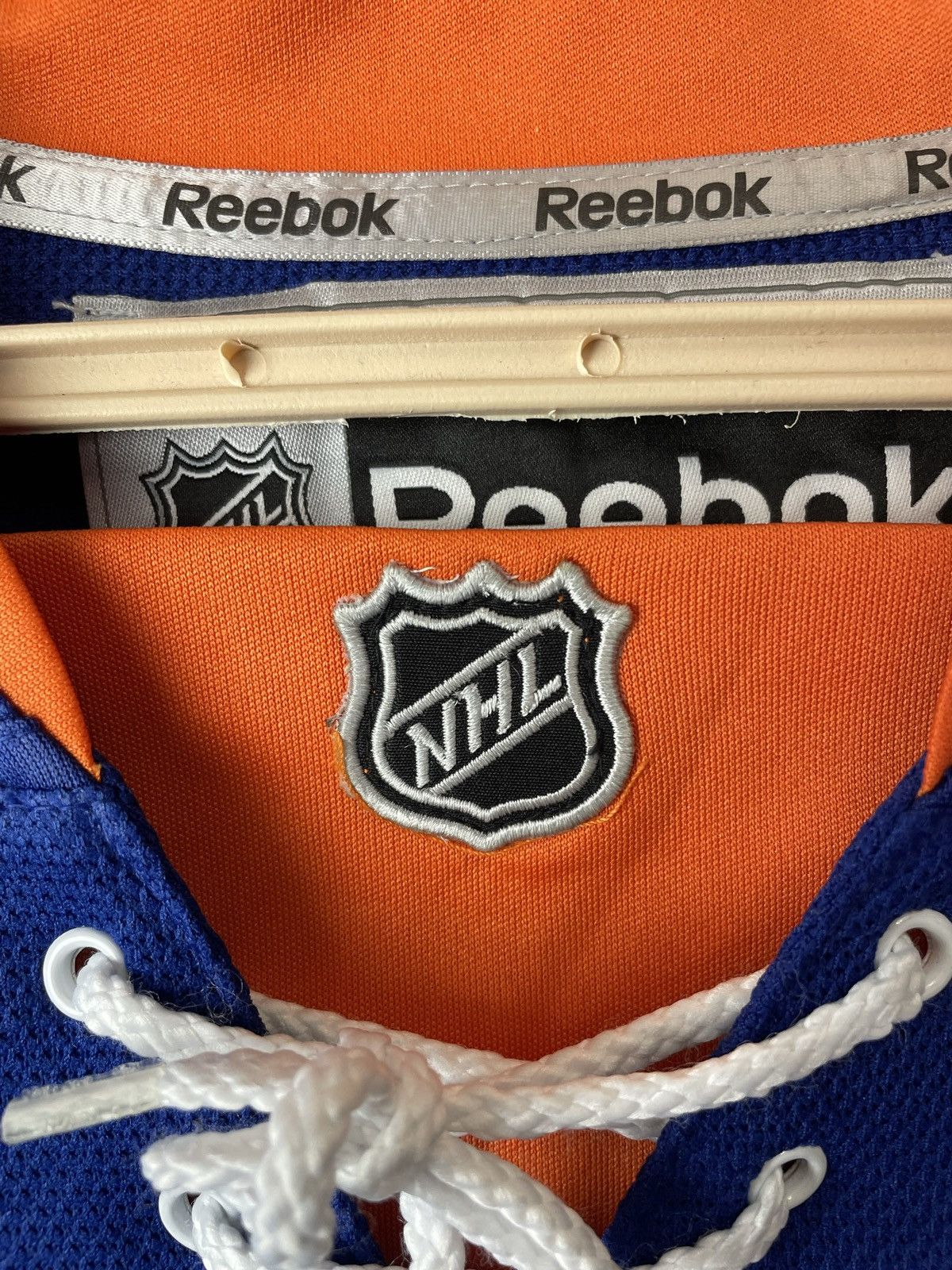 Reebok MARK STREIT #2 NEW YORK ISLANDERS REEBOK NHL Jersey L MEN Size US L / EU 52-54 / 3 - 4 Thumbnail