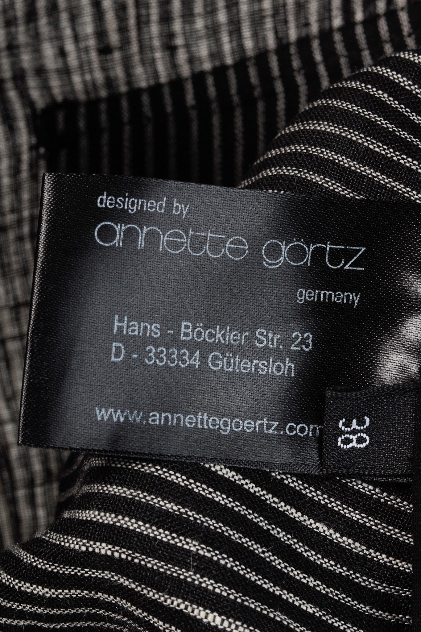 Annette Gortz Annette Gortz Solo Black Pinstripe-Linen Wide-Leg Pants Size 35" - 12 Thumbnail