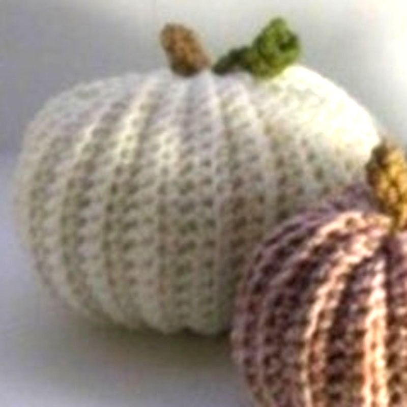 Handmade NWT Handmade Crocheted Pumpkin Set of 3 by Dawny Size ONE SIZE - 2 Thumbnail