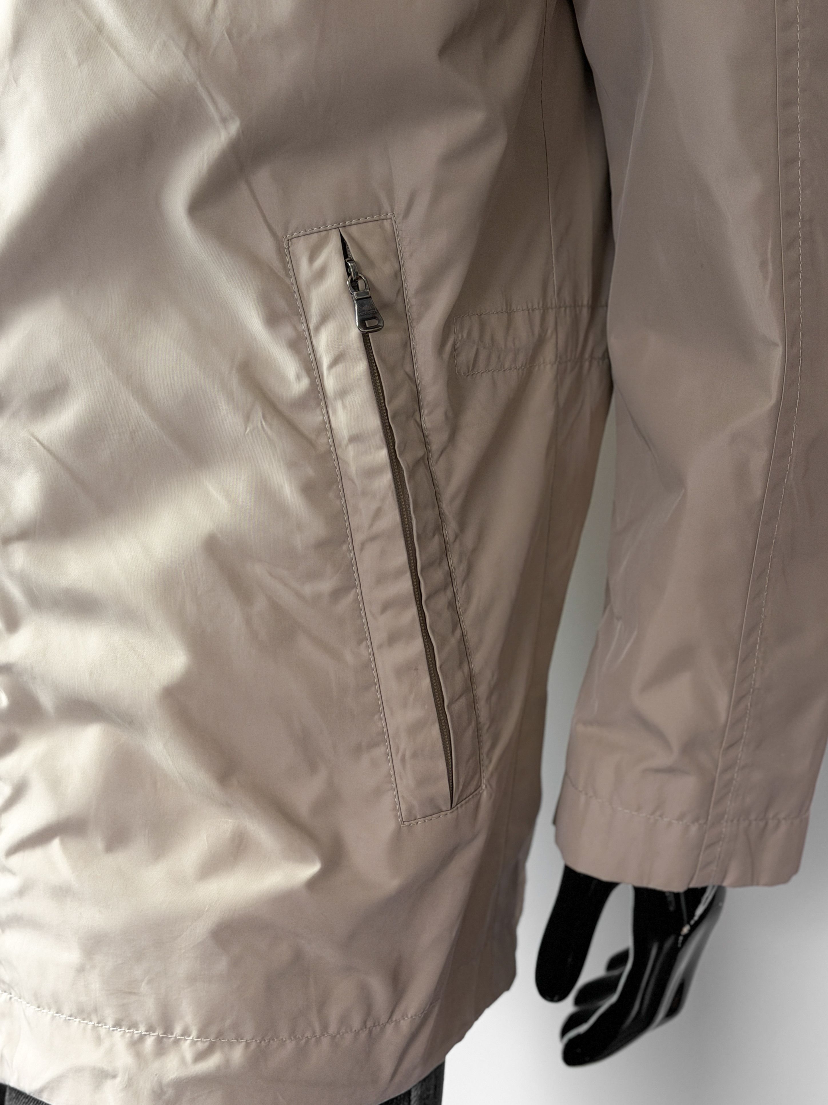 Hugo Boss HUGO BOSS Vintage Men’s Waterproof Jacket Size US L / EU 52-54 / 3 - 12 Thumbnail