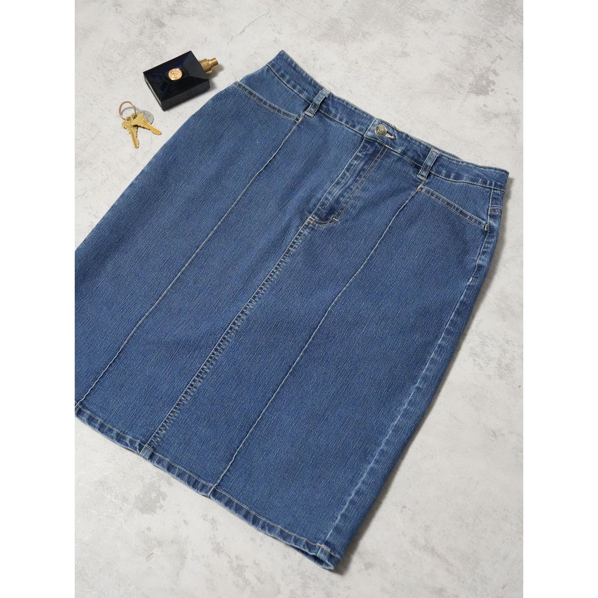 Gloria Vanderbilt Y2k Gloria Vanderbilt Dark Wash Denim Skirt Size 32" / US 10 / IT 46 - 2 Thumbnail
