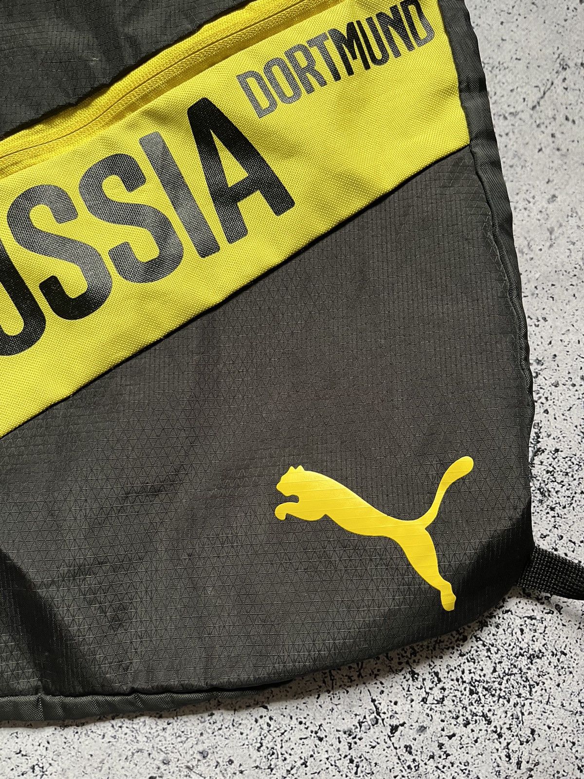 Puma Vintage Puma Borussia Dortmund Soccer Training Bag Y2K USA Size ONE SIZE - 3 Thumbnail