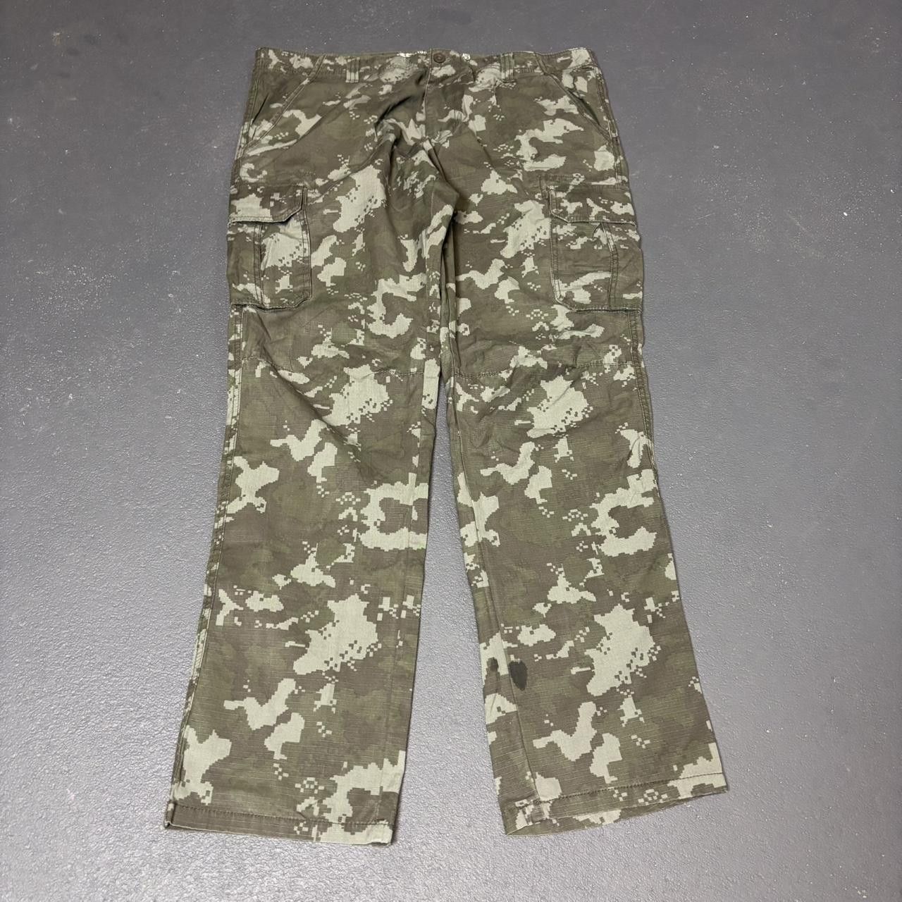 Japanese Brand × Vintage Vintage y2k 90s camo cargo pants Size US 40 / EU 56 - 1 Thumbnail