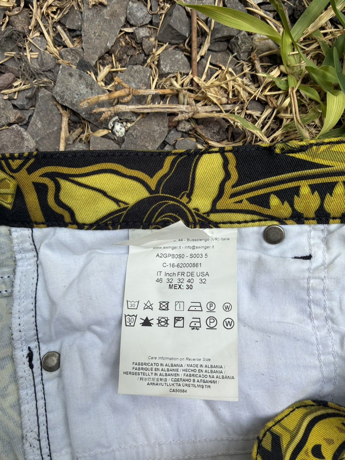 Versace 🔥 Rare vintage-style Versace jeans Size US 30 / EU 46 - 6 Thumbnail