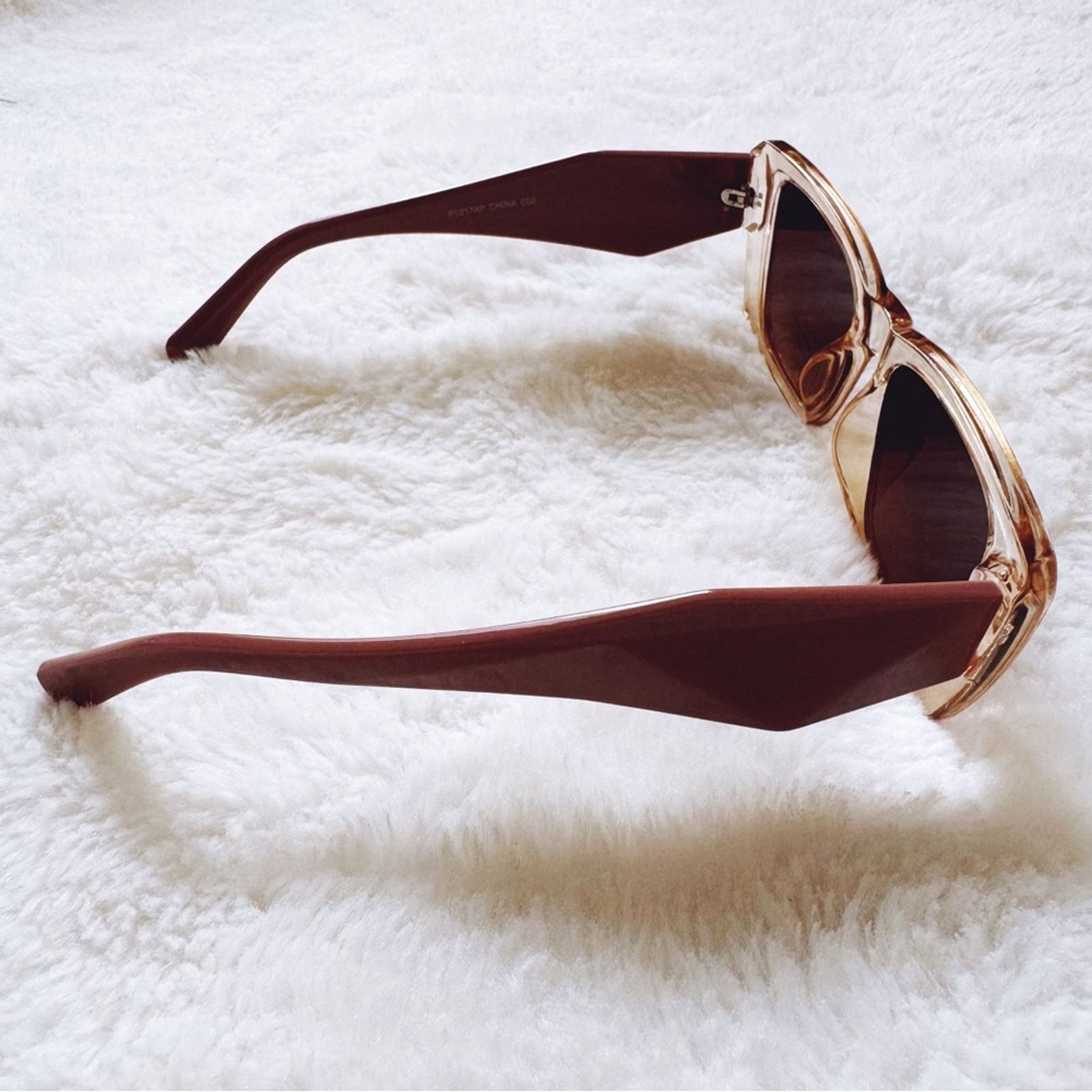 Other Lily Clear Mauve Rectangular Sunglasses Size ONE SIZE - 7 Thumbnail