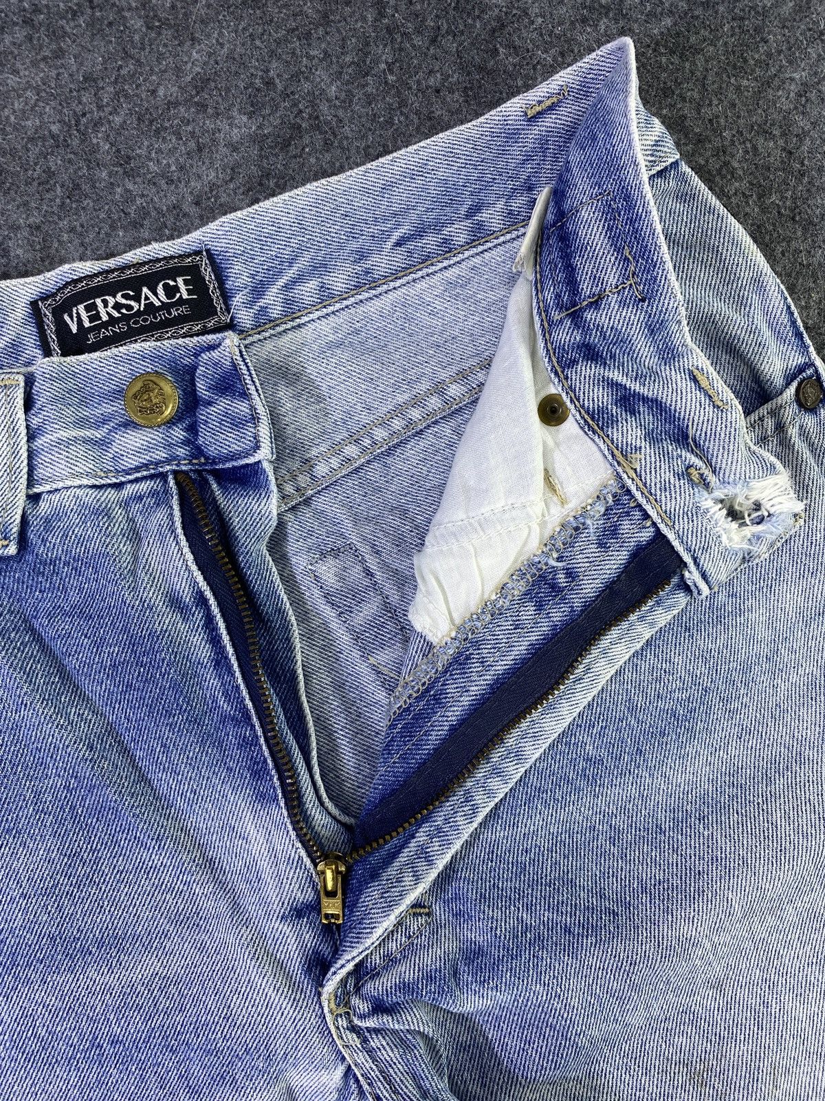 Jean × Versace Versace Distressed Blue Wash Jeans - J957 Size US 27 - 5 Thumbnail