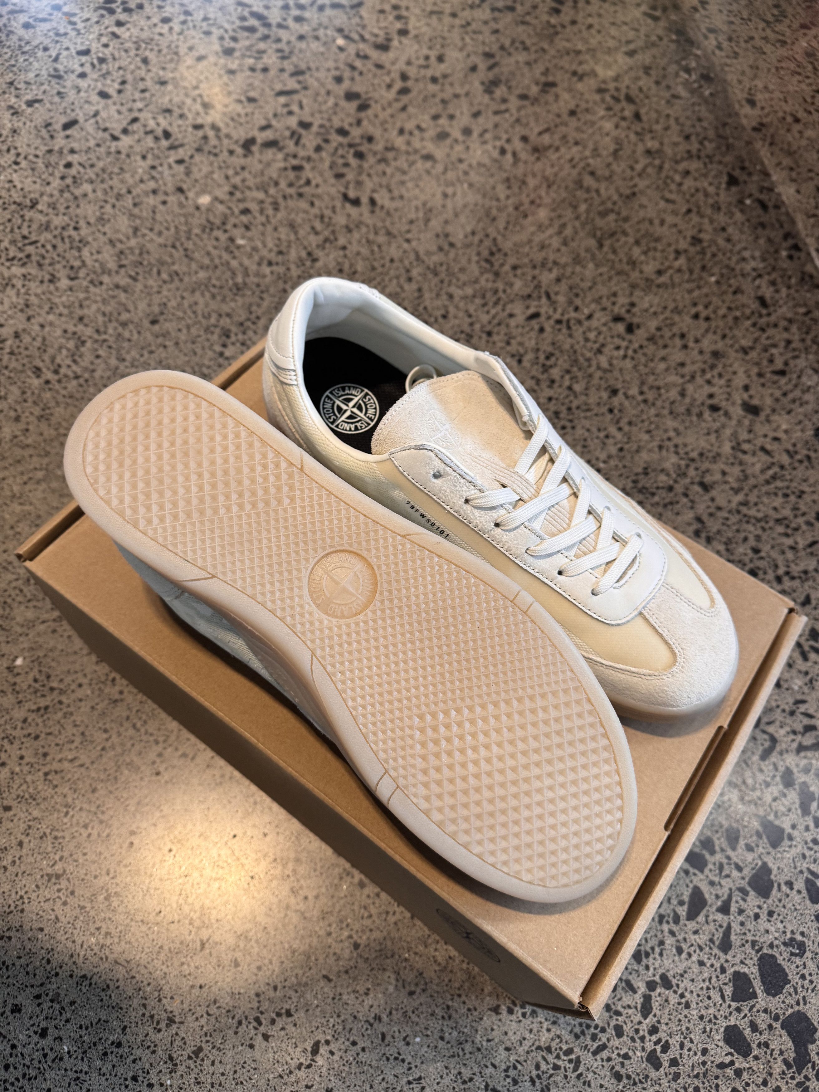 Stone Island STONE ISLAND REFLECTIVE SNEAKERS Size US 11 / EU 44 - 2 Thumbnail