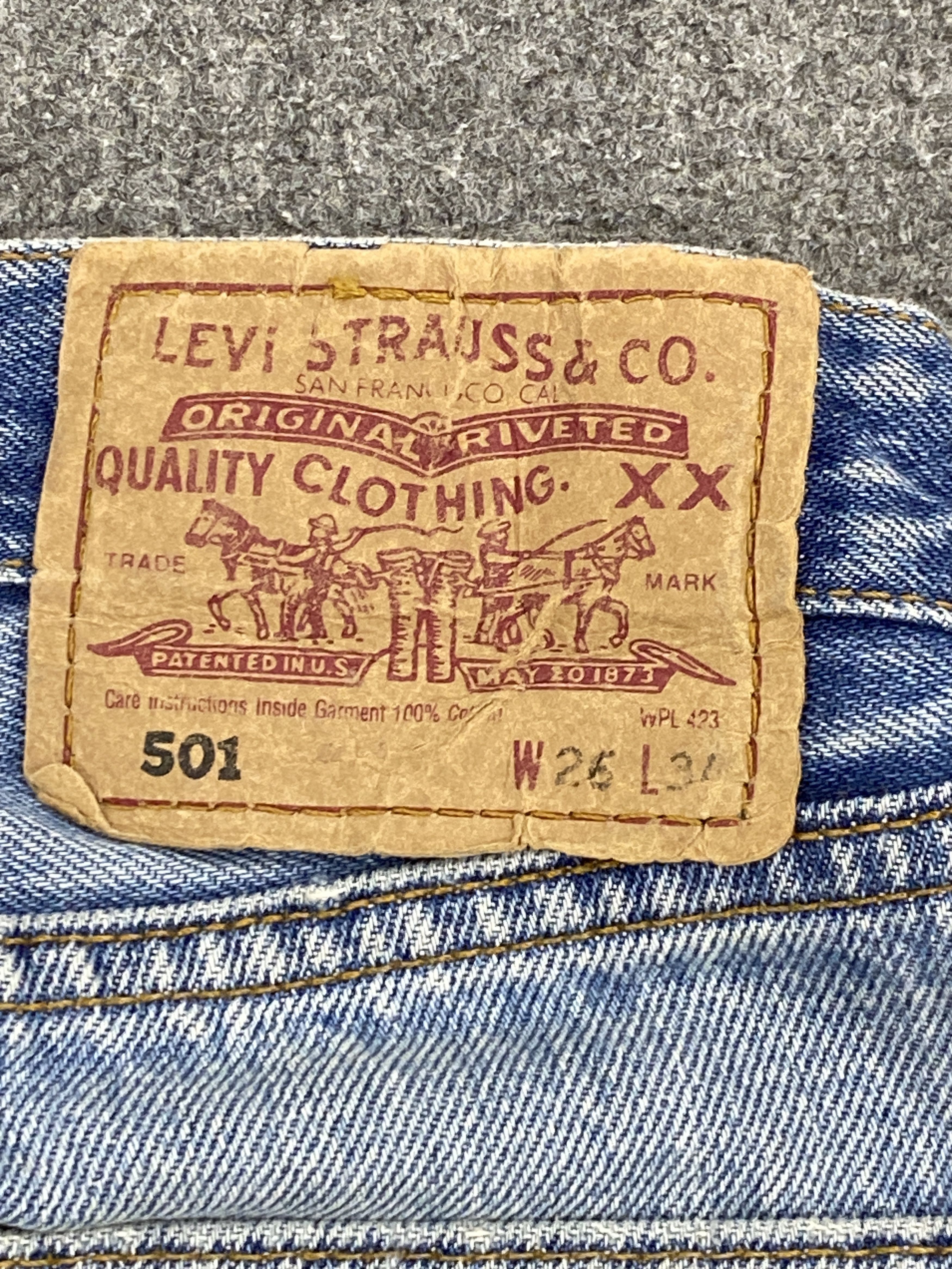 Levi's Distressed Vntage Levi's 501 Faded Blue Jeans DJ0019Z Size US 26 / EU 42 - 5 Thumbnail