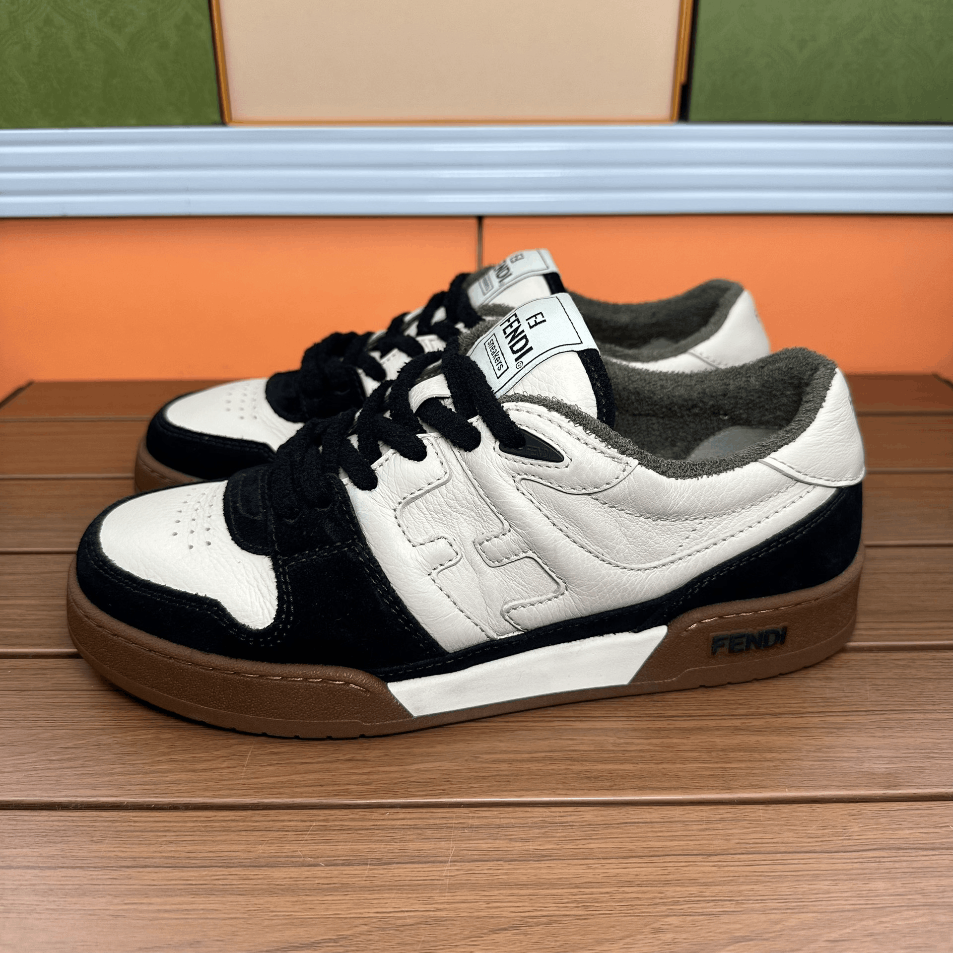 Fendi Fendi Black Lowtop Sneakers 8 Men Size US 8 / EU 41 - 1 Thumbnail