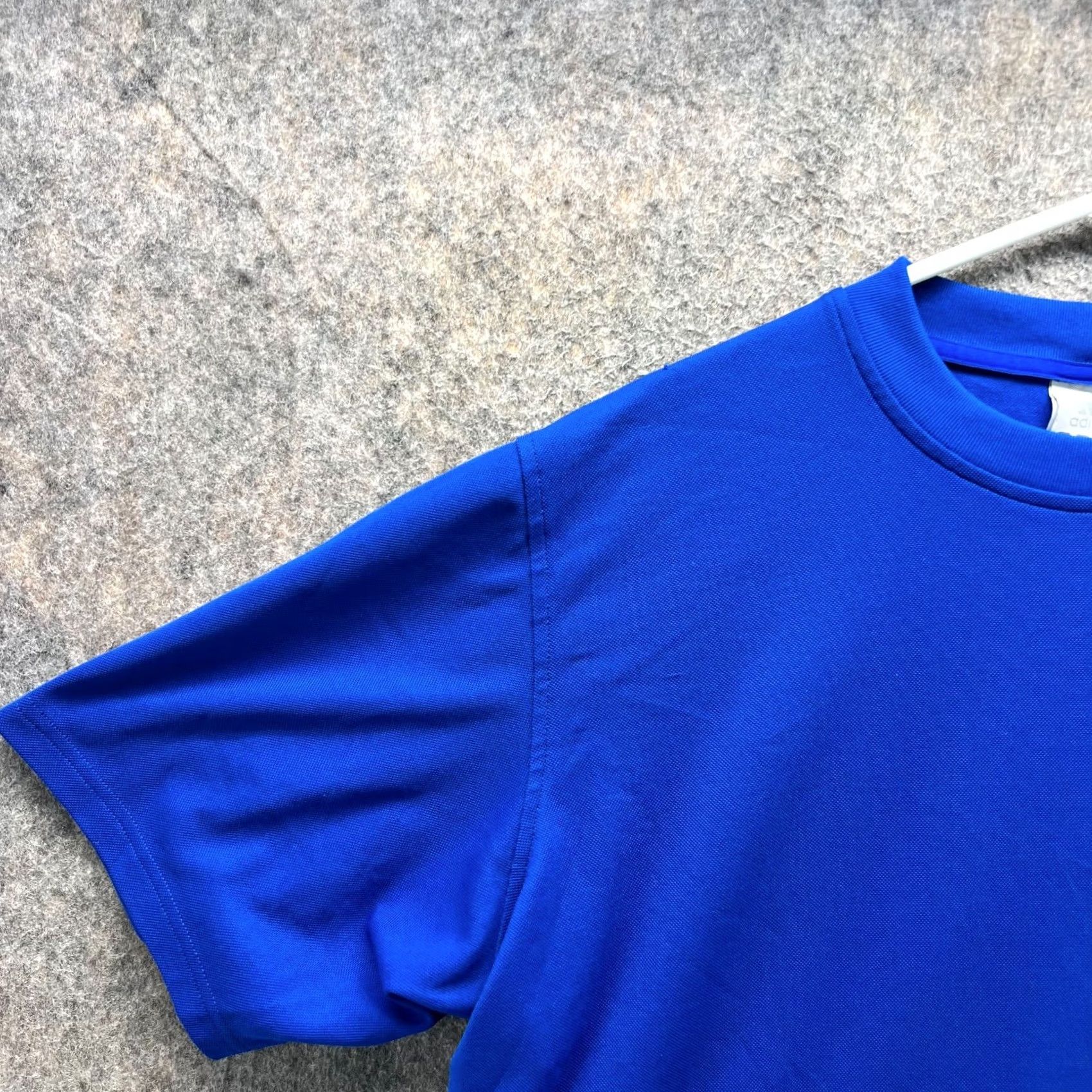 Adidas VINTAGE Adidas Shirt Men Medium Royal Blue Soccer Jersey Crewneck Trefoil Polyester Size US M / EU 48-50 / 2 - 3 Thumbnail