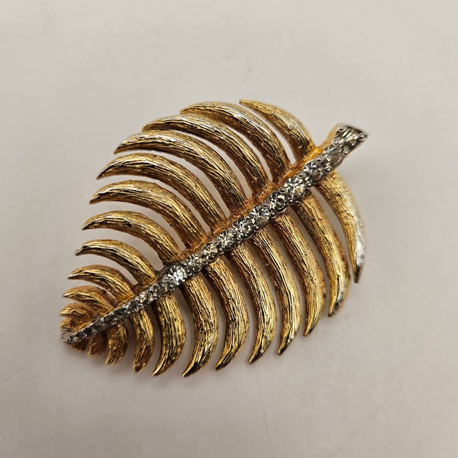 Other NETTIE ROSENSTEIN VINTAGE GOLD TONE FERN LEAF BROOCH PIN Size ONE SIZE - 2 Thumbnail