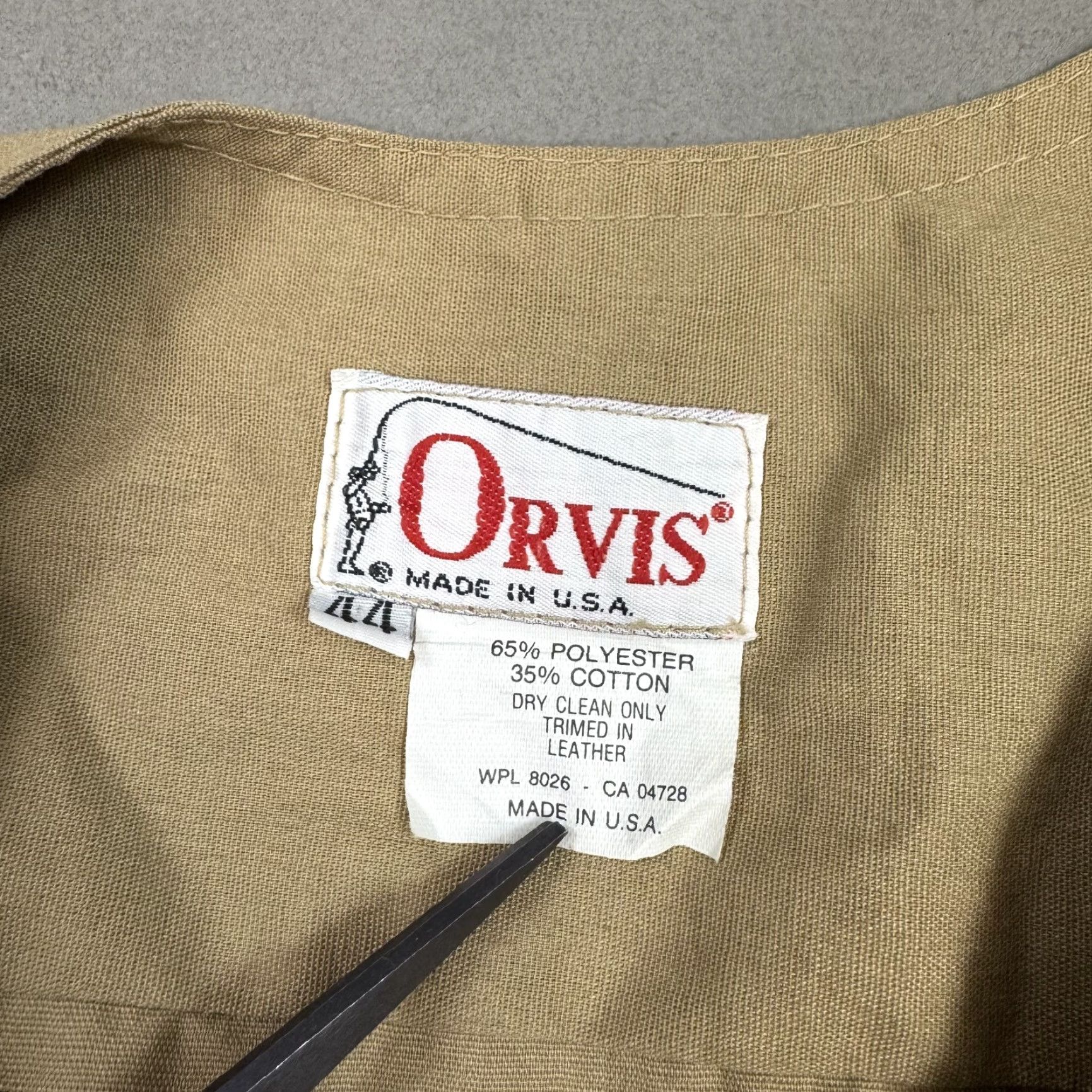 Orvis VINTAGE Orvis Vest Mens 44 Brown Shooting Skeet Padded Made USA Upland Left Hand Vest Size US S / EU 44-46 / 1 - 6 Thumbnail