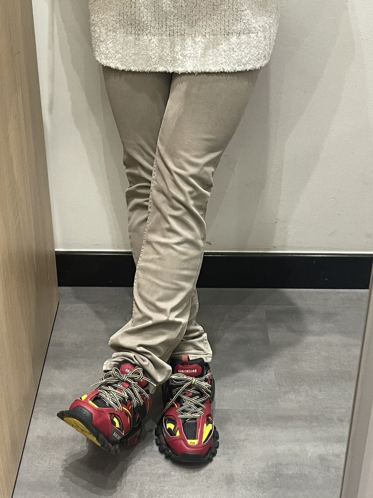 Prada SS13 Prada Distressed Light Grey Denim Pants Size US 32 / EU 48 - 4 Thumbnail