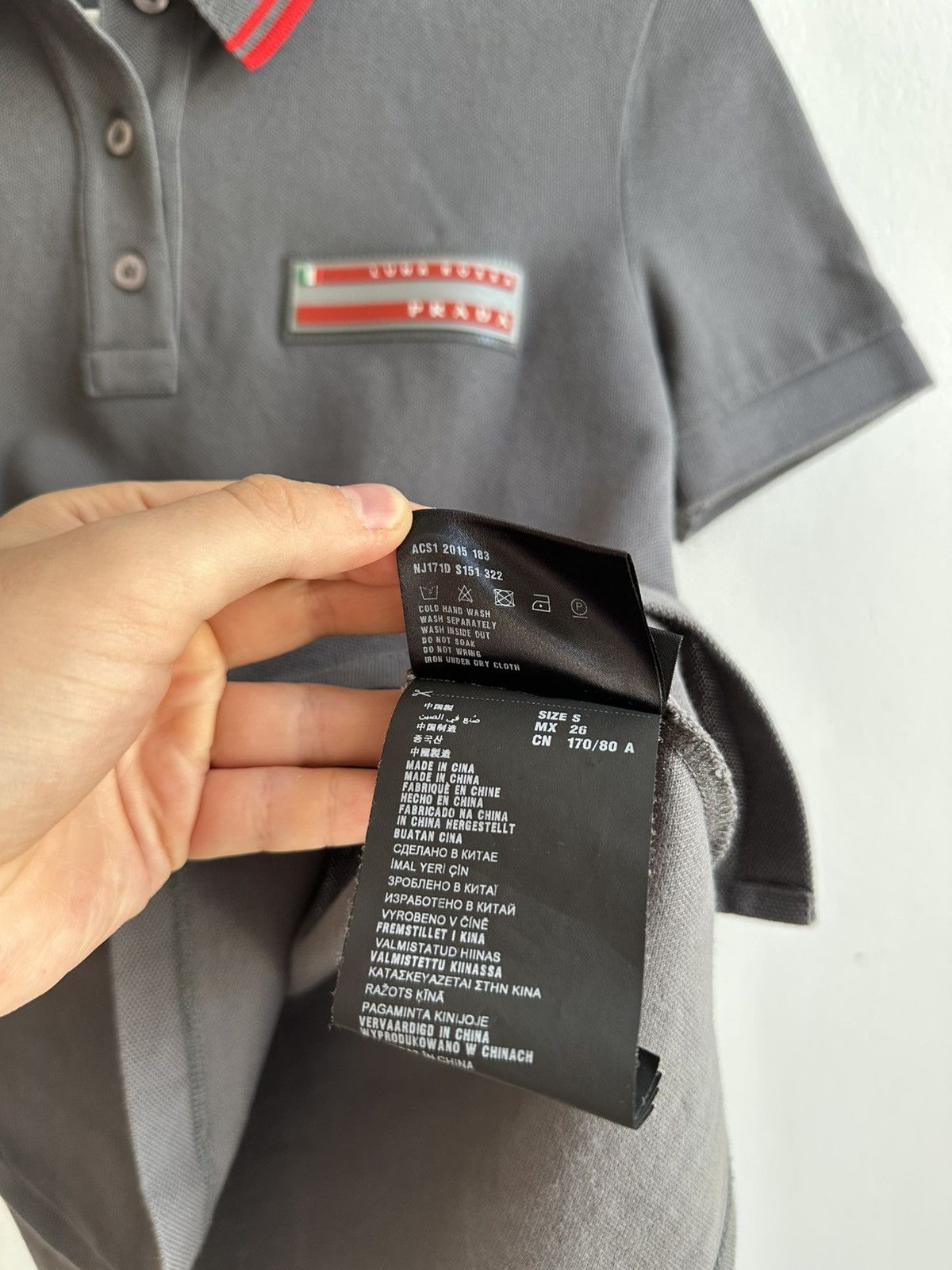 Prada Prada Luna Rossa Rare Luxury Unisex Polos Size US S / EU 44-46 / 1 - 4 Thumbnail