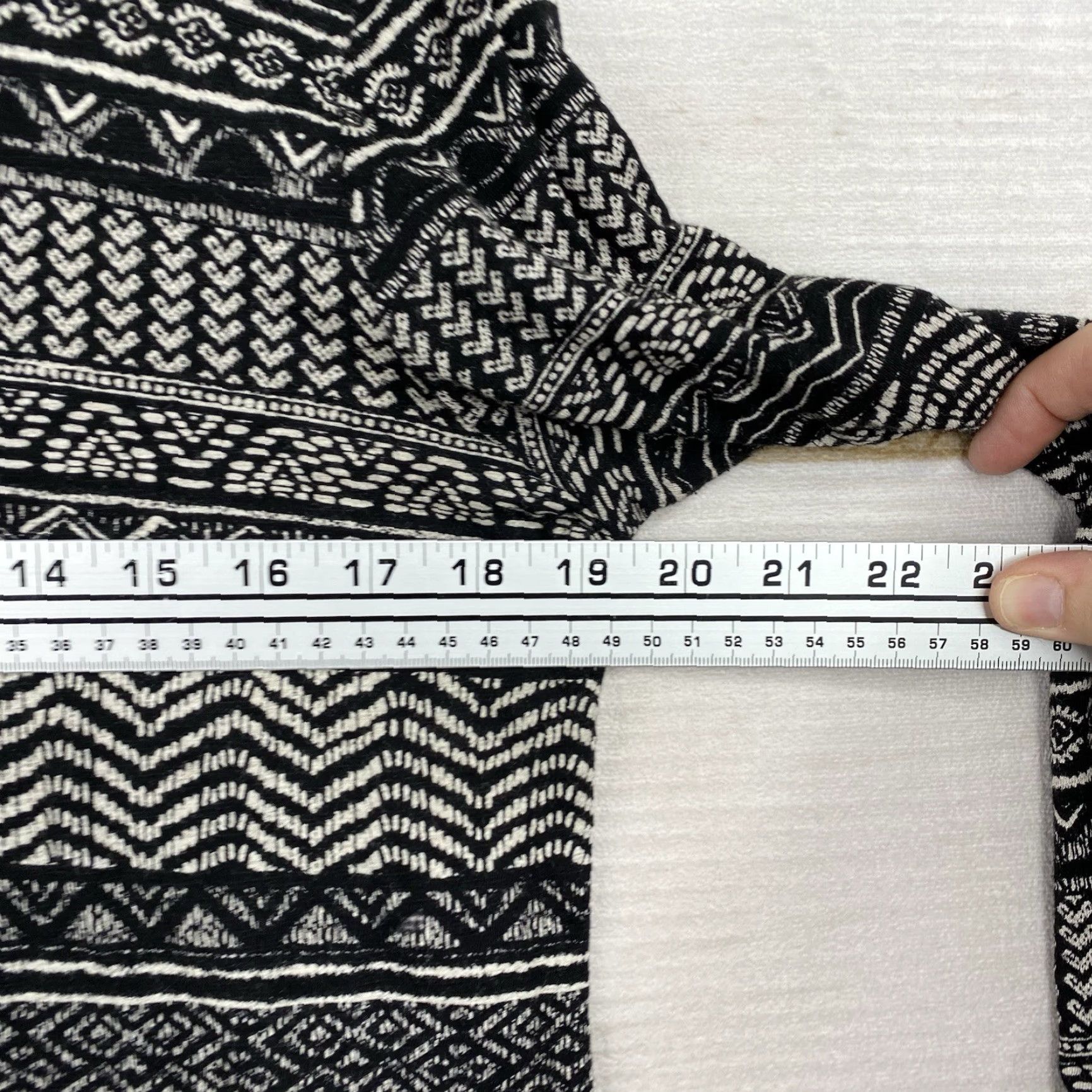 Lucky Brand Lucky Brand Top Blouse Womens L Black Aztec Print 3/4 Sleeve Lightweight Stretch Bohemian Modern Size L / US 10 / IT 46 - 6 Thumbnail