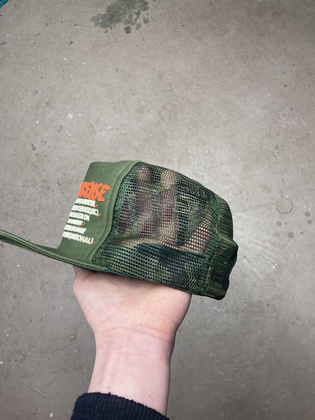 Vintage Vintage 80s camo trucker hat hunting license funny mesh USA Size ONE SIZE - 4 Thumbnail