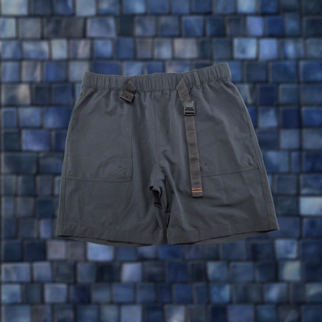 Vintage Bass Cargo Shorts Mens 36 Belted Cargo Pocket Black Outdoor 90s American Style Men Size US 36 / EU 52 - 1 Thumbnail