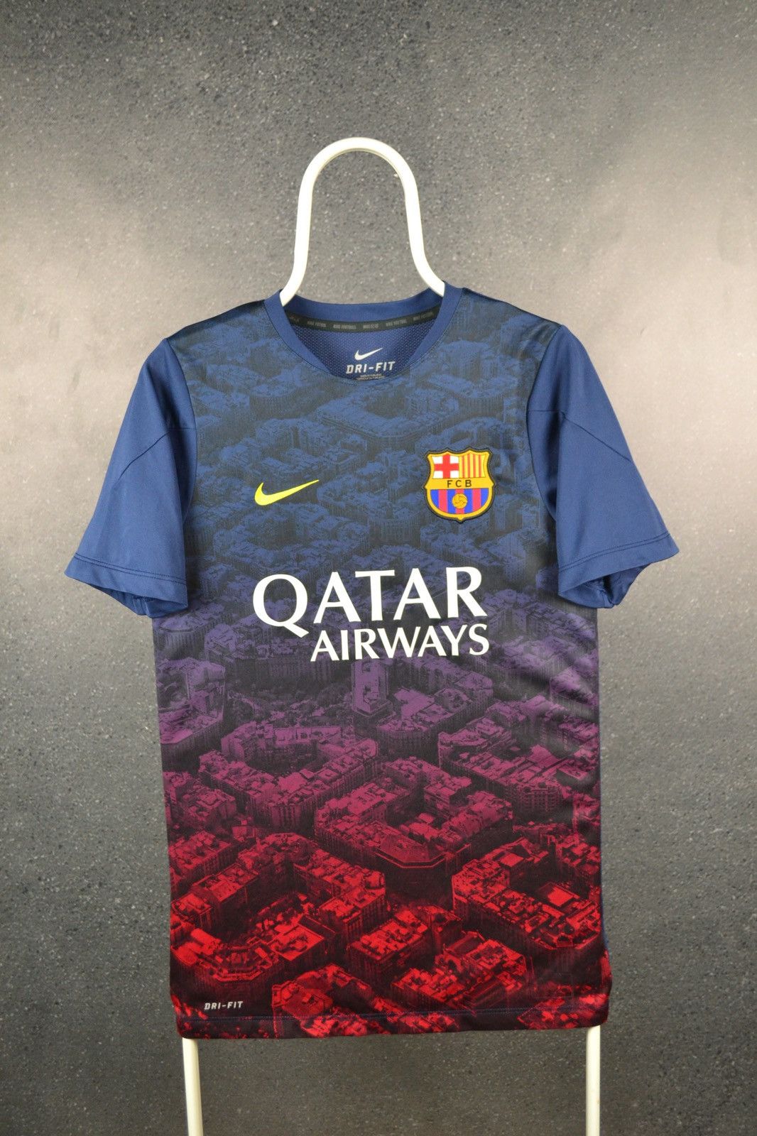 Nike Barcelona Training Football Shirt Nike Soccer Jersey Small Size US S / EU 44-46 / 1 - 1 Thumbnail