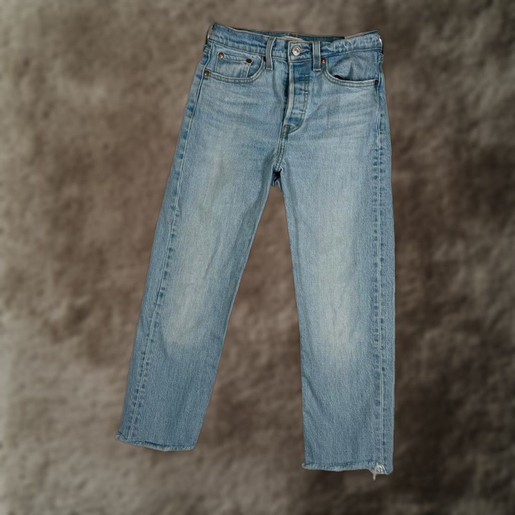 Levi's Levi's Wedgie Straight Crop Jeans Women's 25 Blue High Rise Distressed Denim Slim Pockets 5-Pocket Design Vintage No Size 42" / US 20 - 1 Thumbnail