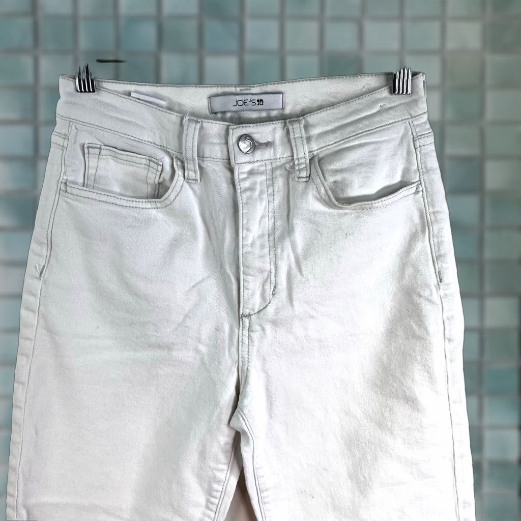 Vintage Joe's Jeans White High Rise Straight Jeans Womens Size 26 Cropped 27X25 Denim Cotton Spandex Regular Inseam 25in Pockets Zip Logo Size 26" / US 2 / IT 38 - 1 Thumbnail