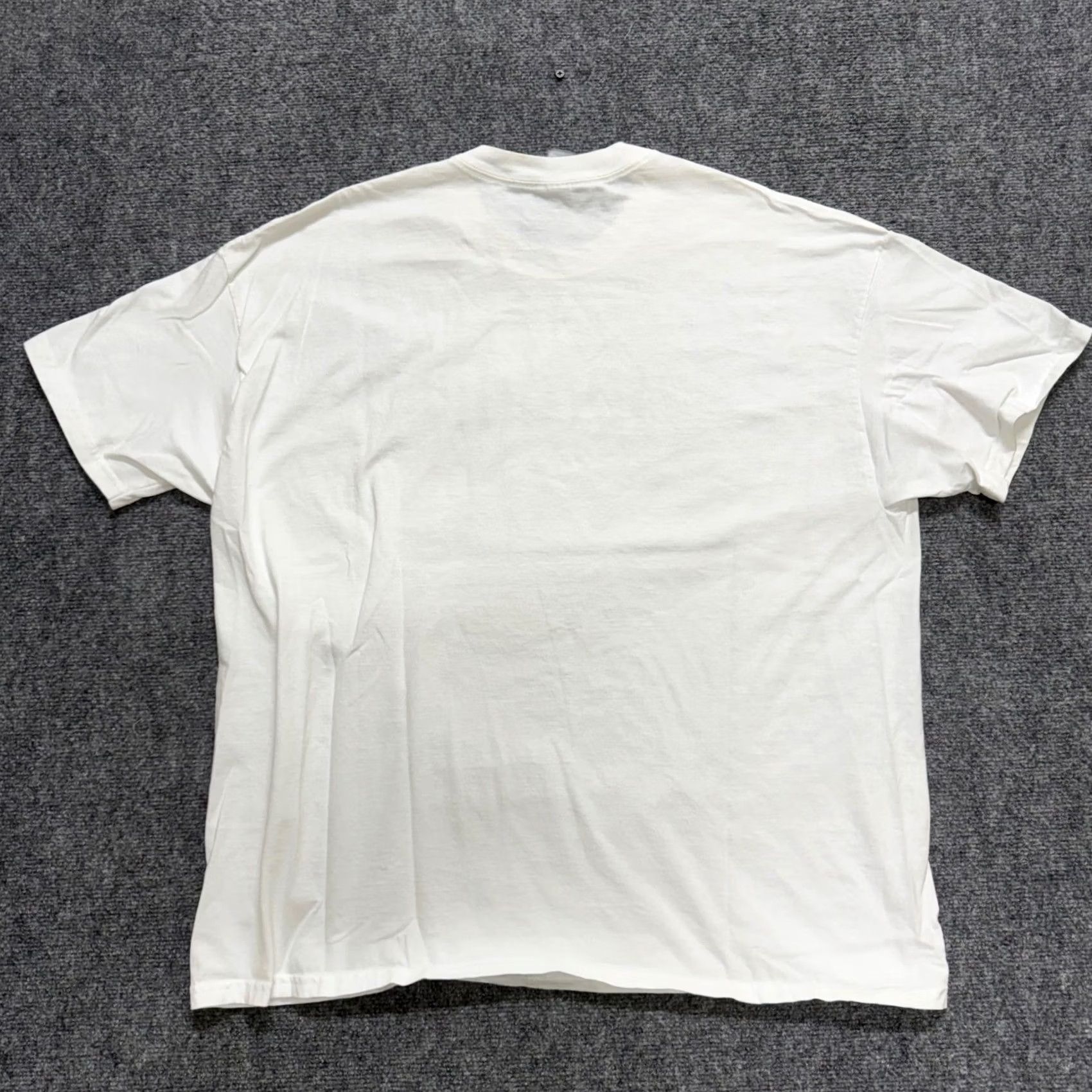 Vintage VTG Hanes Beefy Tee T-shirt White 2XL Distressed Stained Y2K Mens Regular Shirt Boys? Size US XXL / EU 58 / 5 - 2 Thumbnail