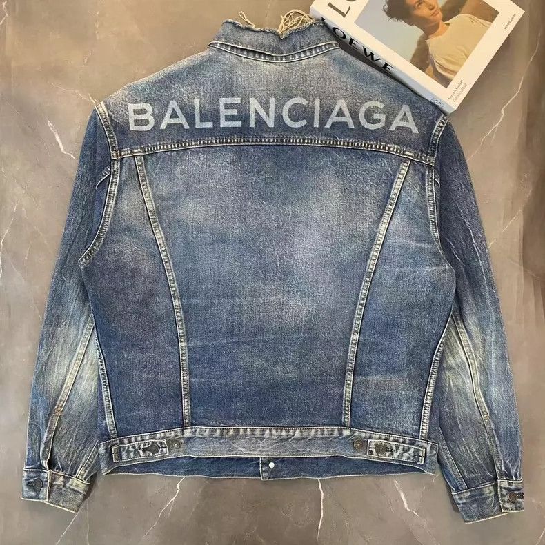 Balenciaga Balenciaga size 34 denim jacket Size XS / US 0-2 / IT 36-38 - 2 Thumbnail