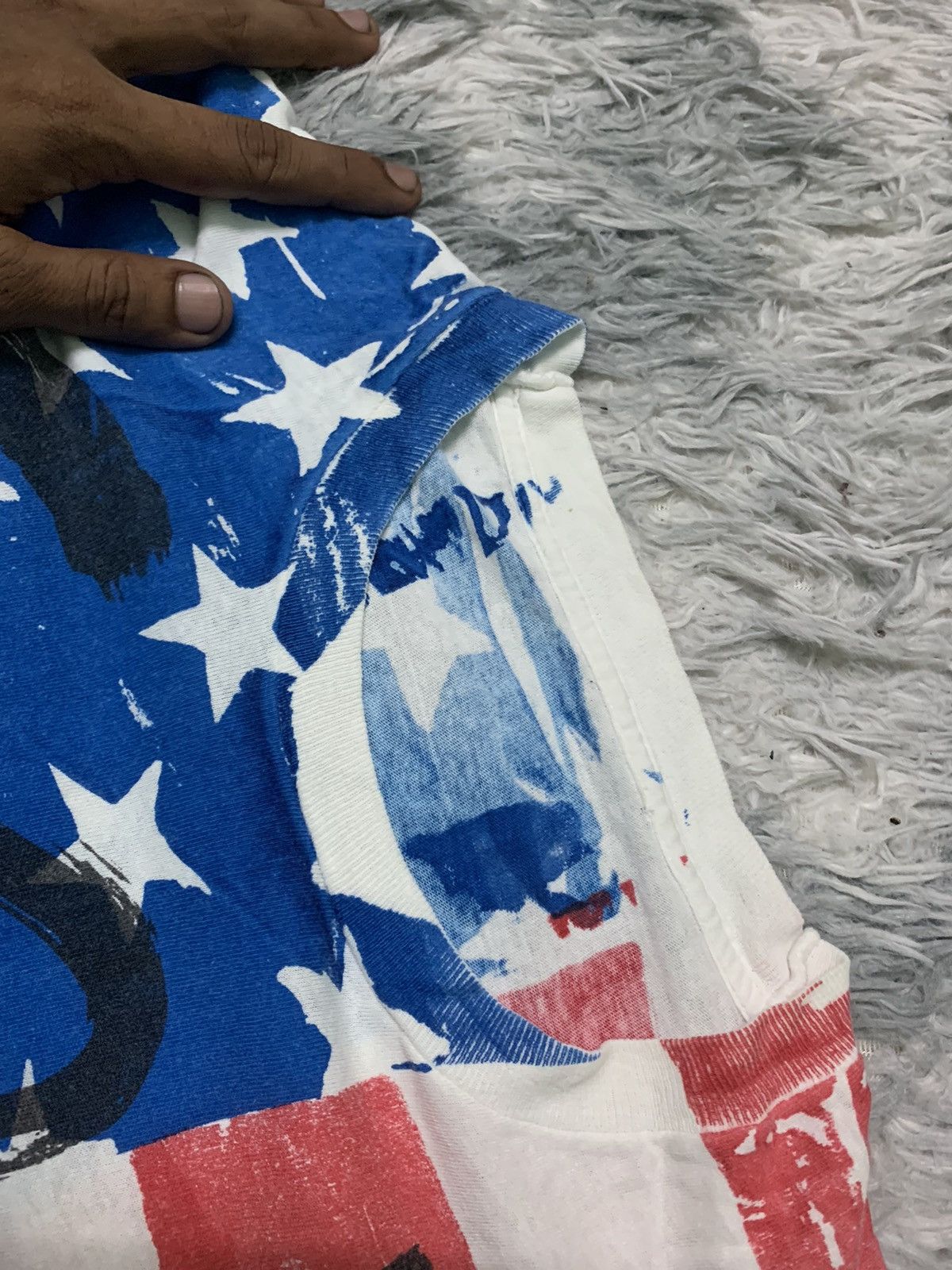 Vintage 80s GOD BLESS AMERICA FULLPRINT T SHIRT Size US L / EU 52-54 / 3 - 7 Thumbnail