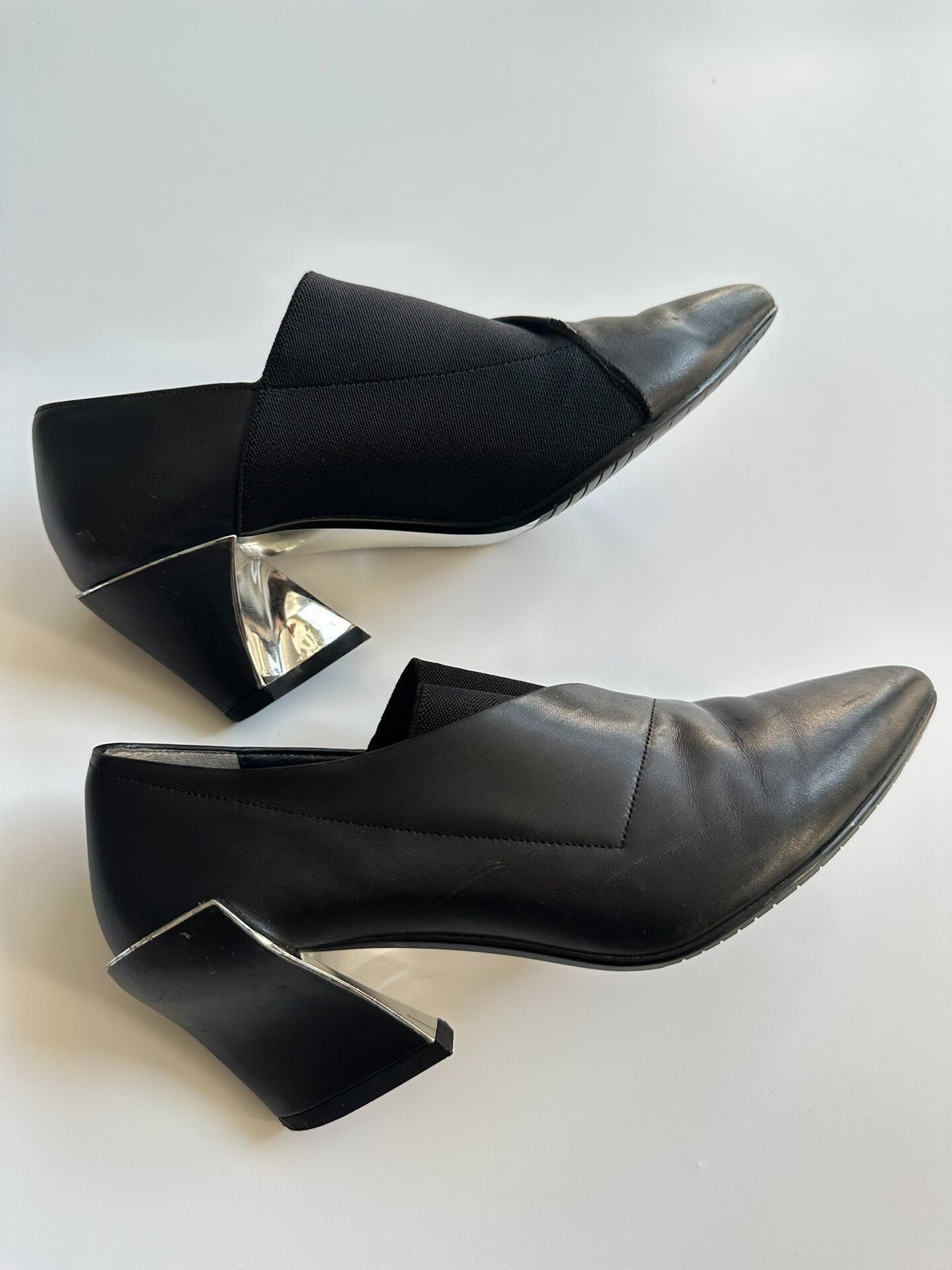 Issey Miyake ISSEY MIYAKE Pointed high heels| Size US 8.5 / IT 38.5 - 1 Thumbnail
