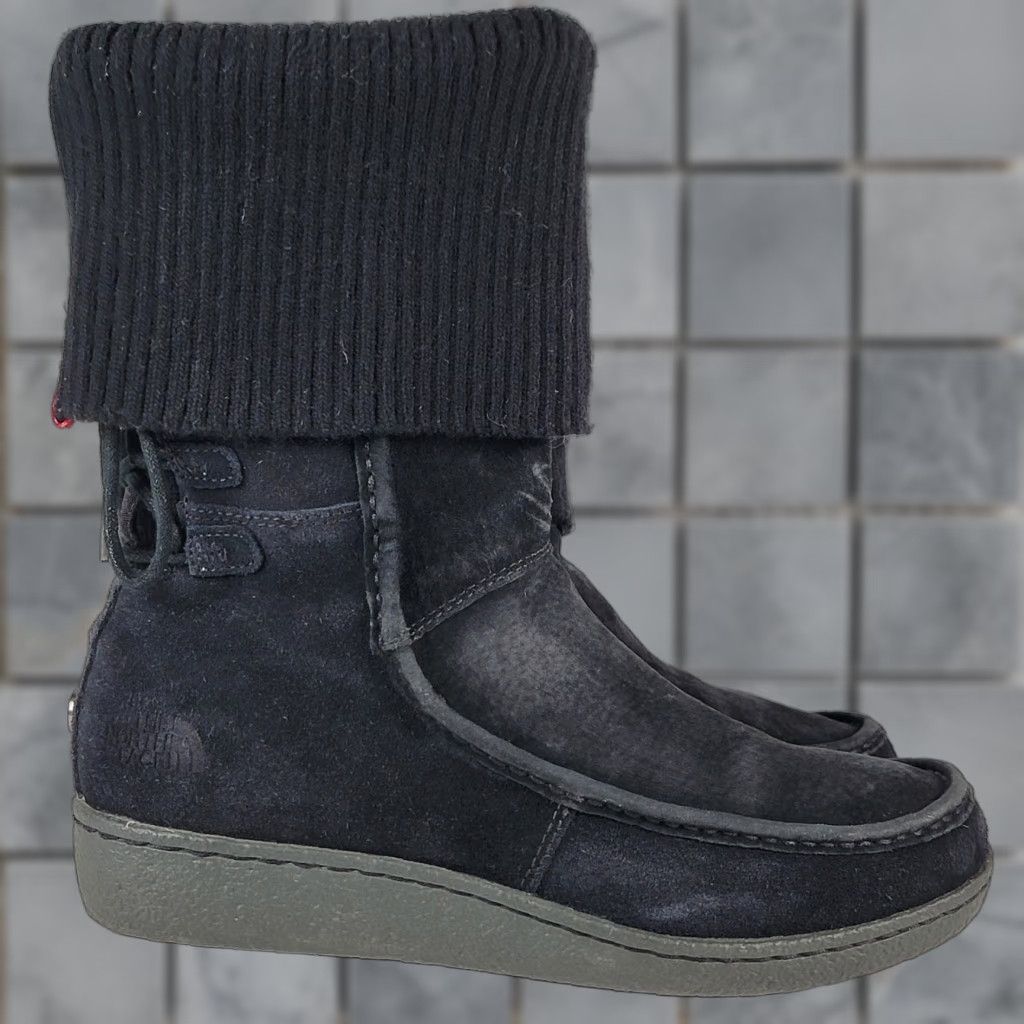 The North Face VINTAGE? Wait, item is not vintage. The North Face Boots Women Black Suede Waterproof 8/38 Casual Travel Flat Heel Zip Closed Toe The North Face K228 Size US 8 / IT 38 - 1 Thumbnail