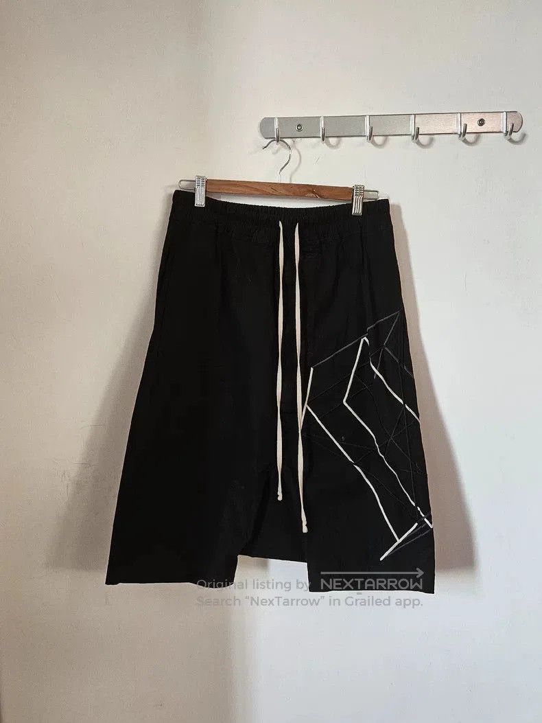 Rick Owens Rick Owens 2019 Geometric Shorts. Size US 30 / EU 46 - 1 Thumbnail