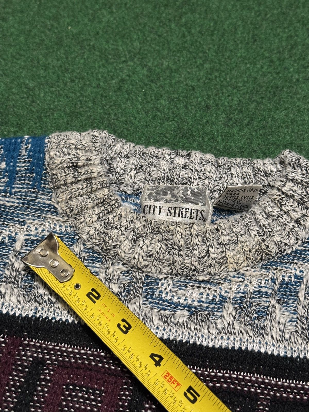 City Streets Vintage City Streets Retro 90s Geometric Lrg Knit Sweater Size US L / EU 52-54 / 3 - 7 Thumbnail