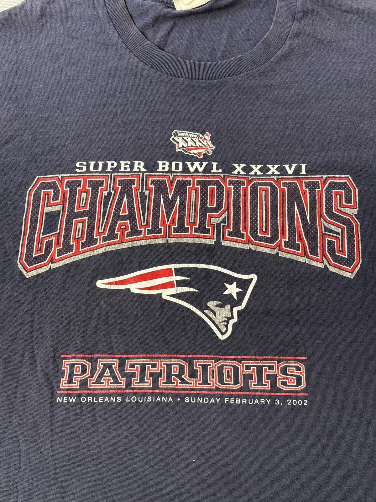 Lee VTG Patriots T-shirt Super Bowl Champions 2002 XXXVI XL Size US XXL / EU 58 / 5 - 3 Thumbnail