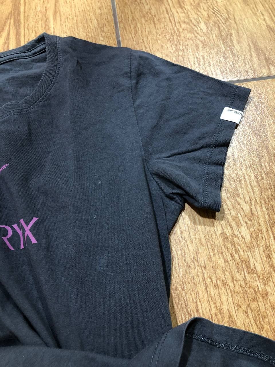Arc'teryx Arcteryx center Logo Graphic T-Shirt streetwear Size S / US 4 / IT 40 - 5 Thumbnail