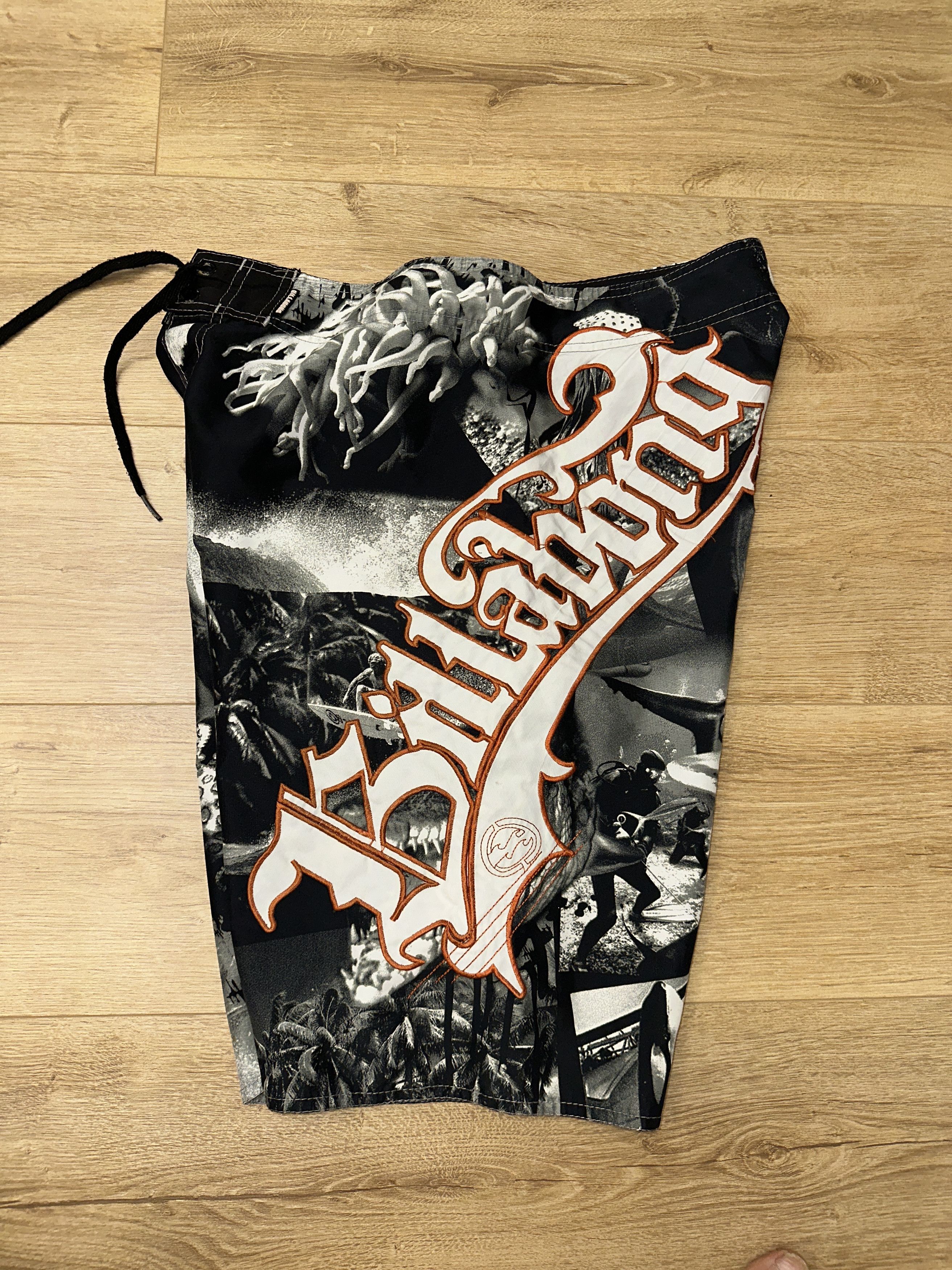 Billabong Billabong Graphic Surf Boardshorts Y2K Skull Print Size 36 Size US 36 / EU 52 - 2 Thumbnail