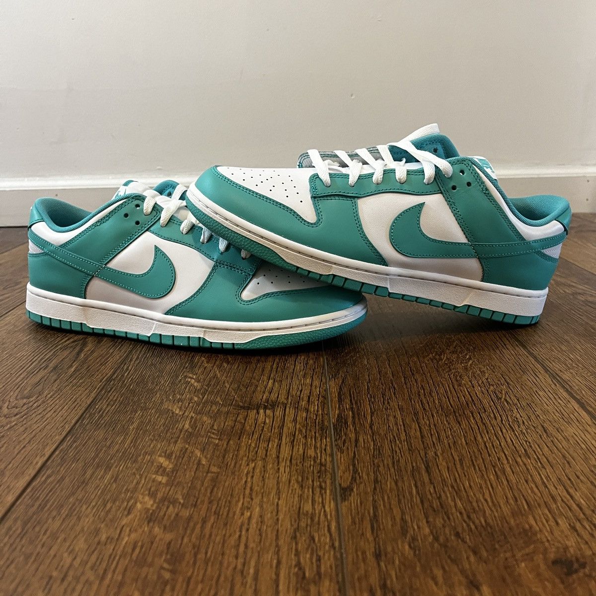 Nike Nike Dunk Low Clear Jade Size US 11.5 / EU 44-45 - 1 Thumbnail